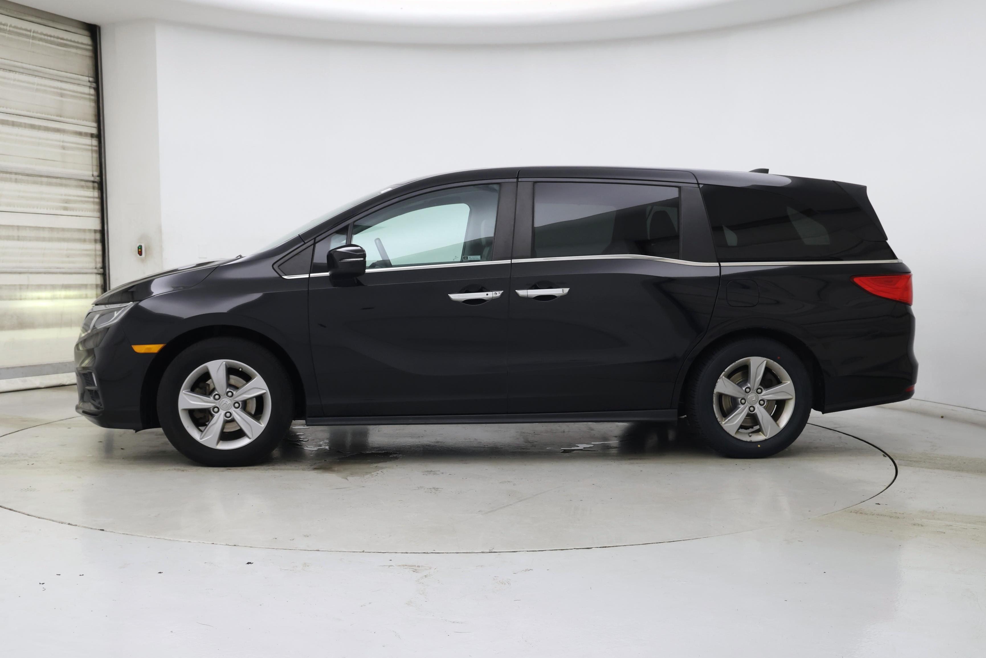 Thumbnail: 2018 Honda Odyssey - 3