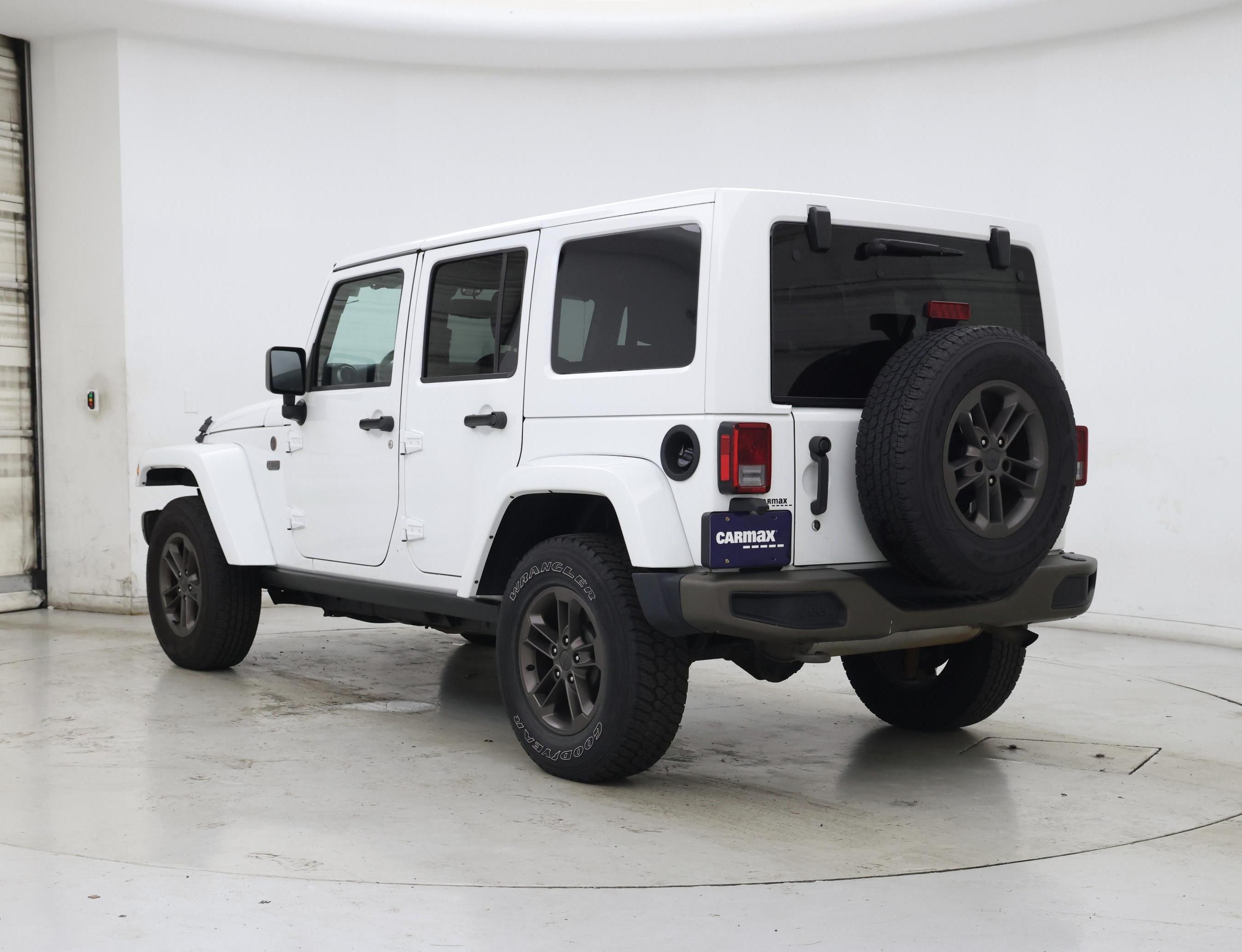 Thumbnail: 2017 Jeep Wrangler - 2