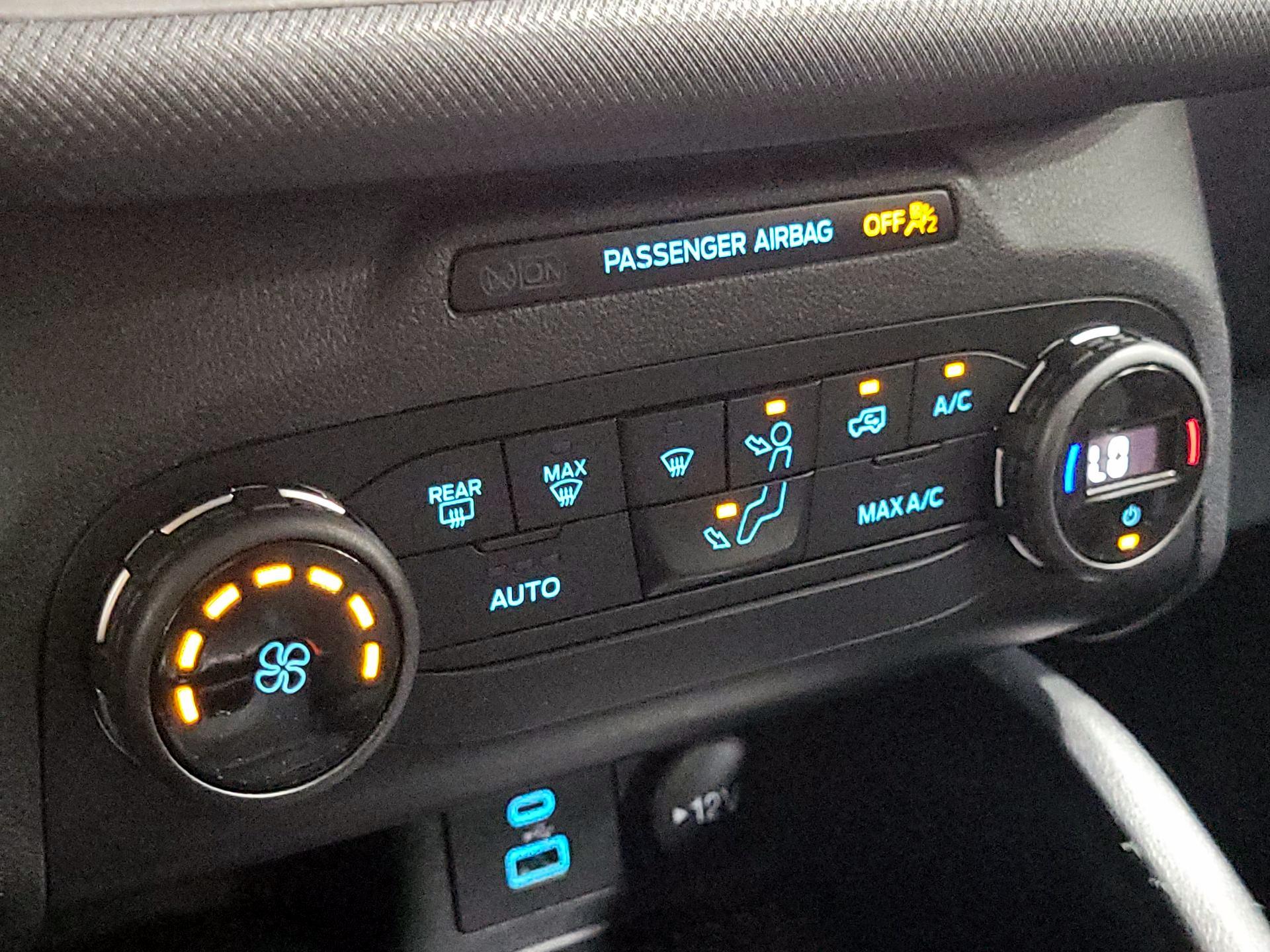 Thumbnail: 2021 Ford Bronco Sport - 16
