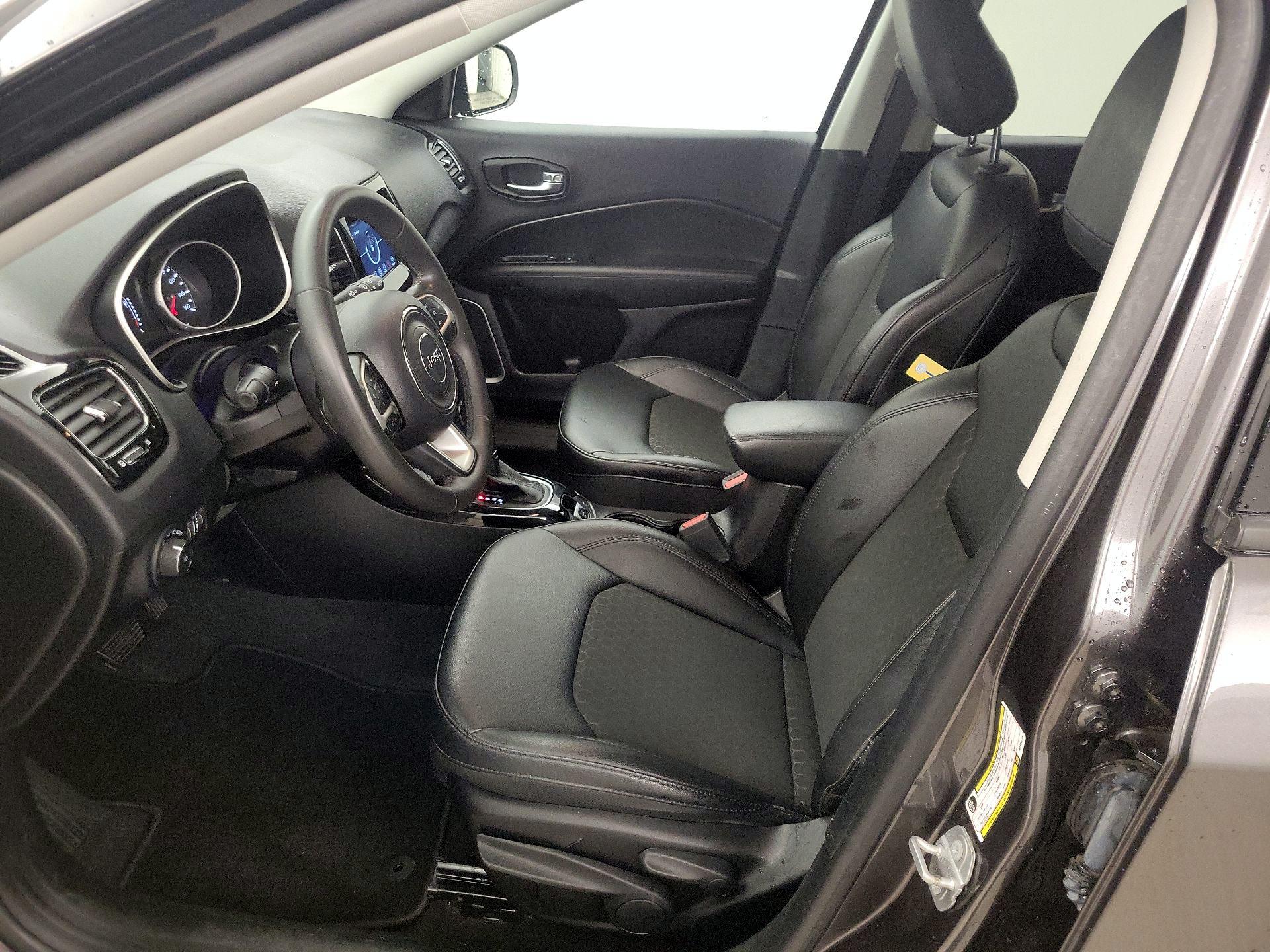 Thumbnail: 2021 Jeep Compass - 11
