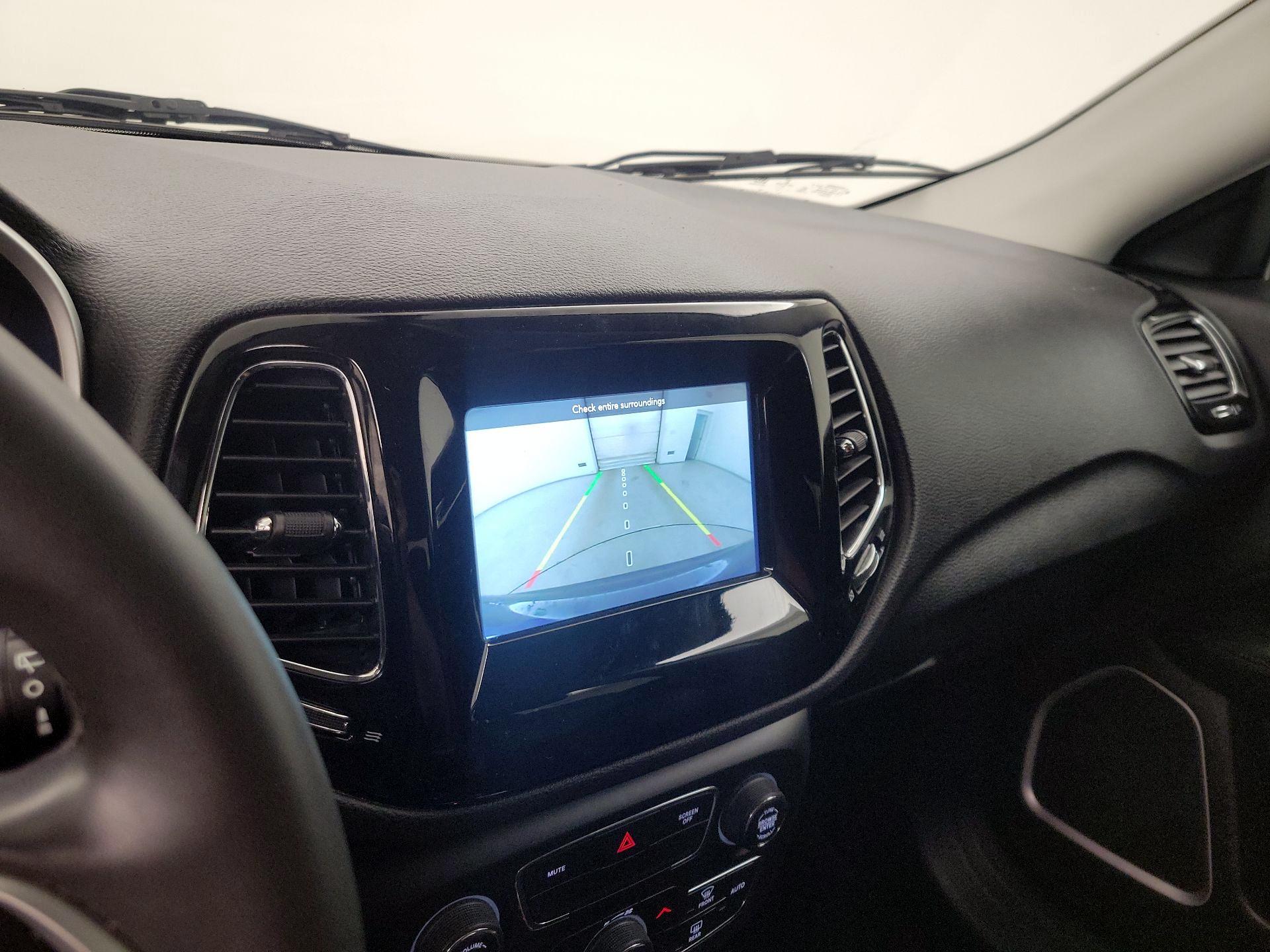 Thumbnail: 2021 Jeep Compass - 15