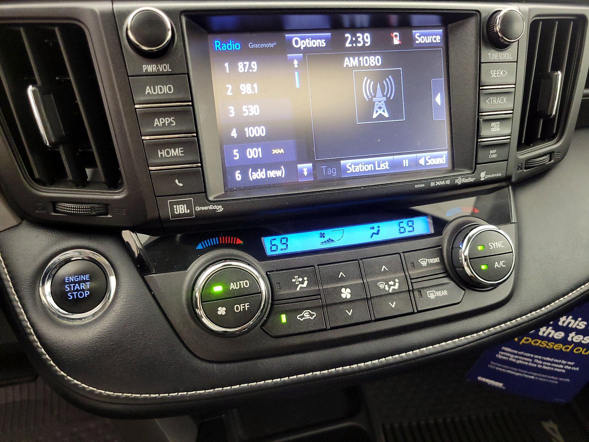 Thumbnail: 2018 Toyota RAV4 - 15