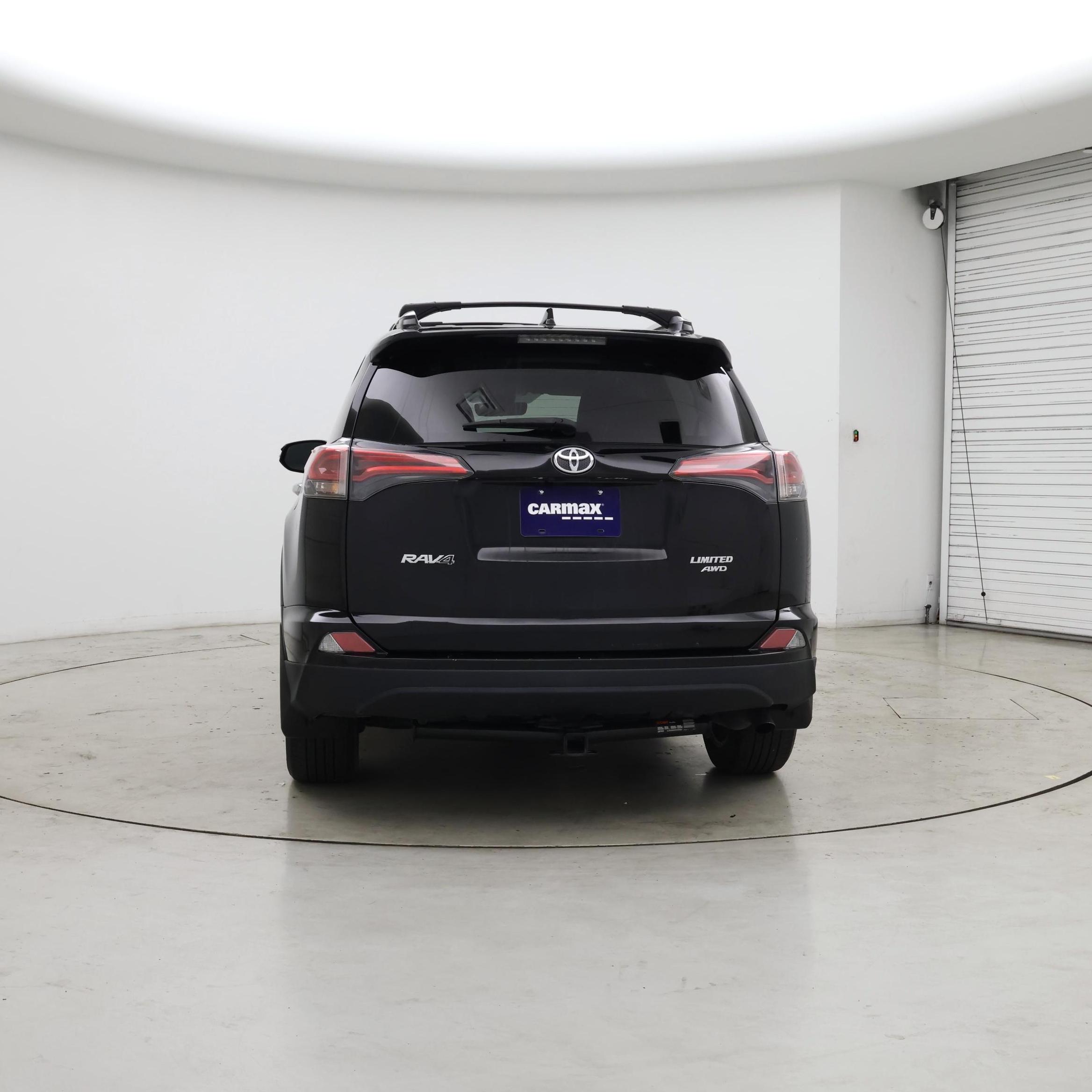Thumbnail: 2018 Toyota RAV4 - 6