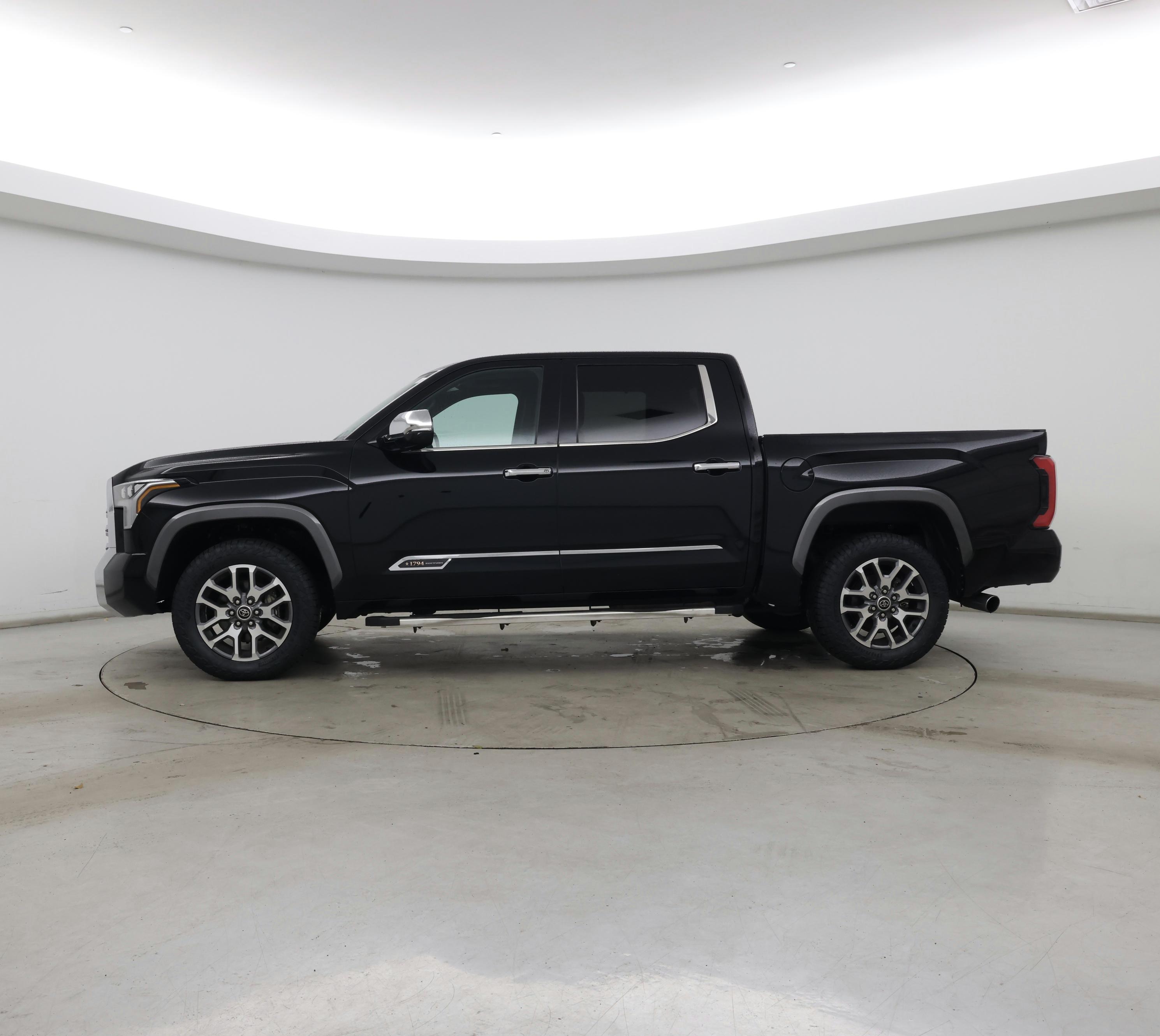 Thumbnail: 2023 Toyota Tundra - 3