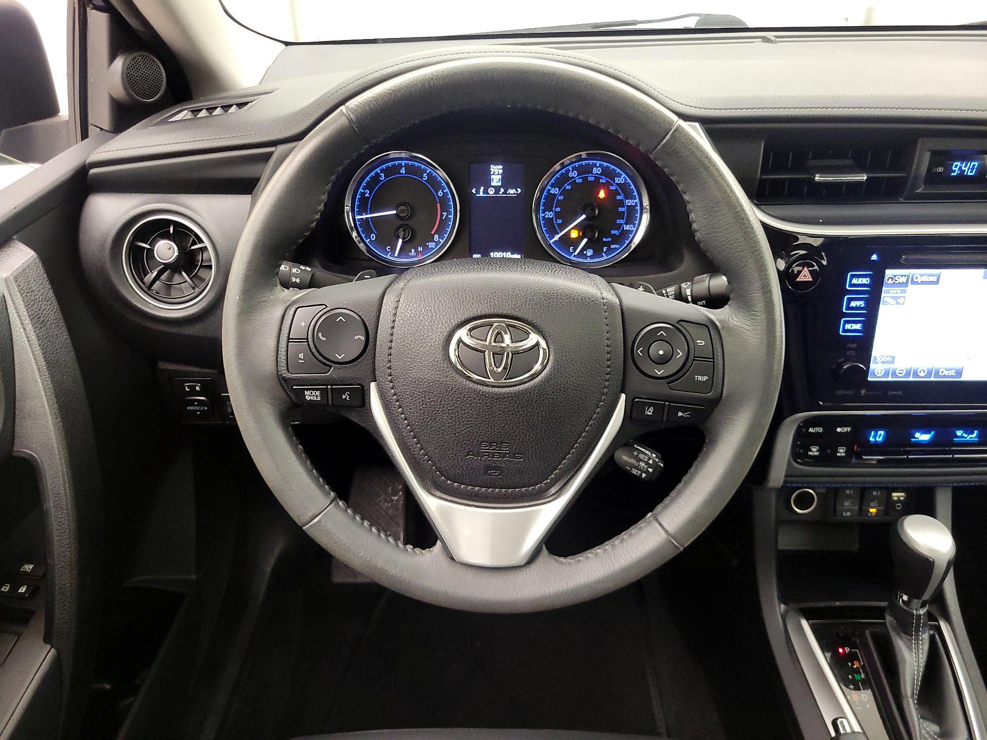 Thumbnail: 2018 Toyota Corolla - 10