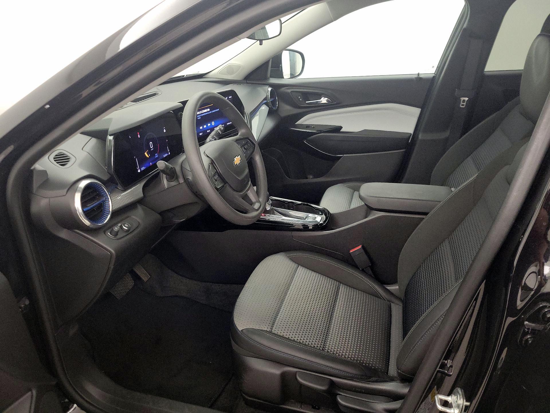 Thumbnail: 2025 Chevrolet Trax - 11