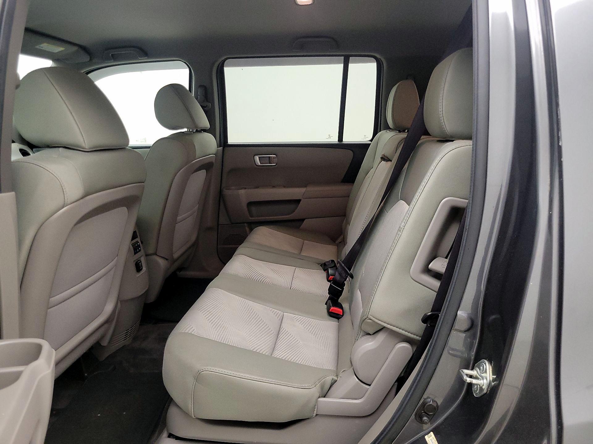 Thumbnail: 2013 Honda Pilot - 19