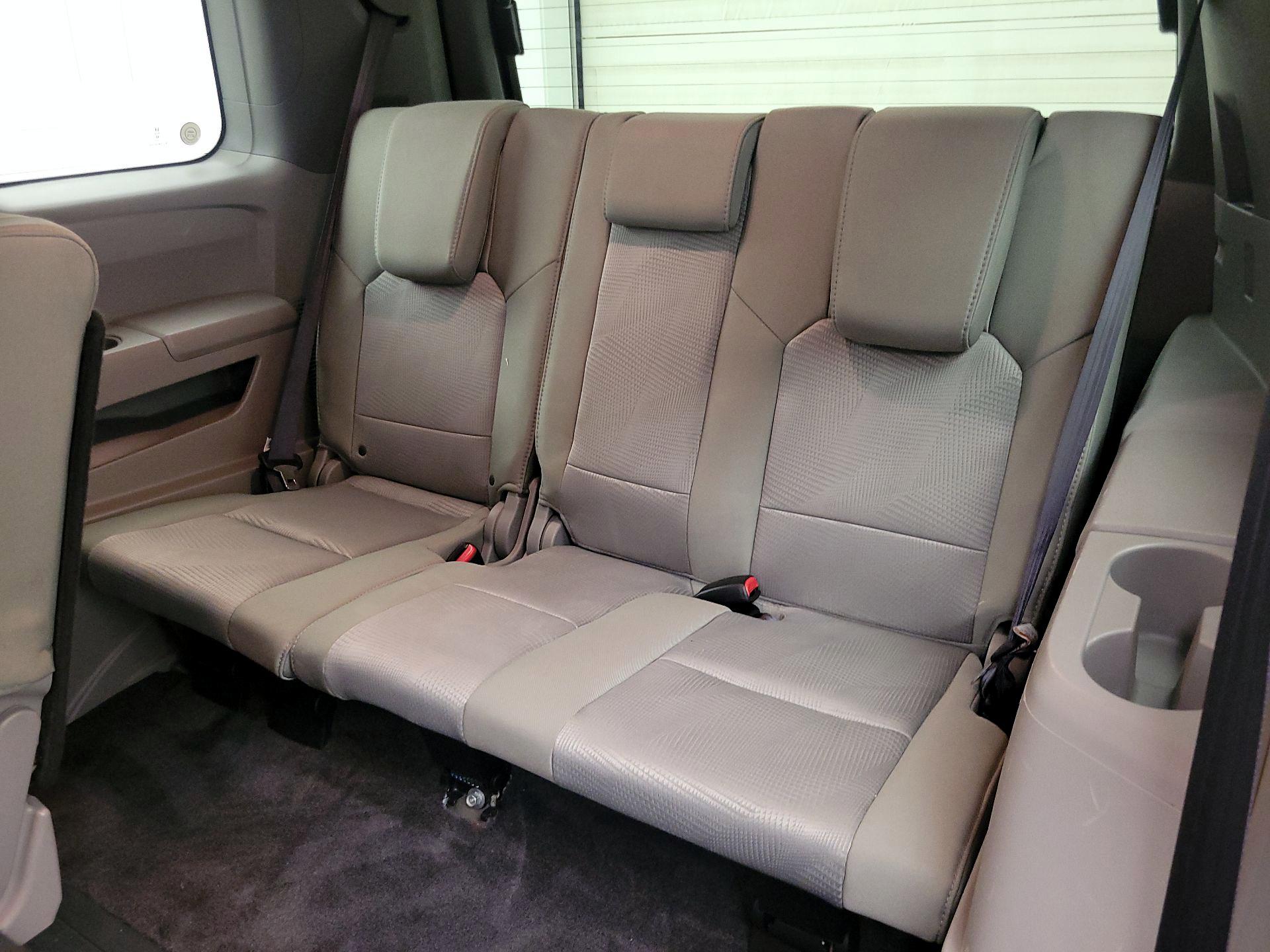 Thumbnail: 2013 Honda Pilot - 20