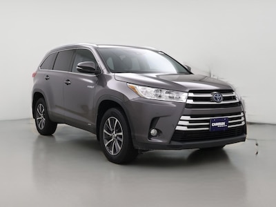 Gray 2019 Toyota Highlander Hybrid XLE