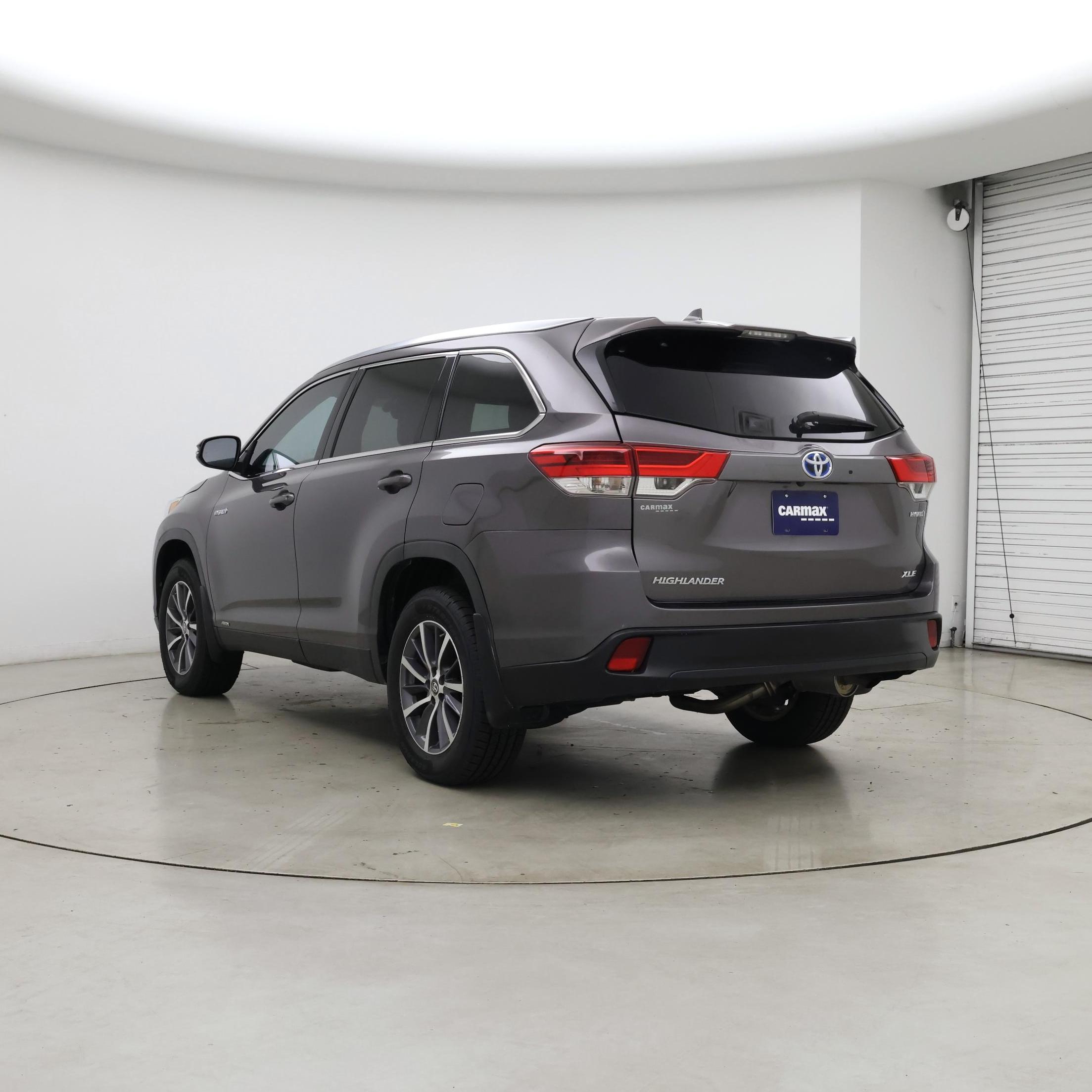 Thumbnail: 2019 Toyota Highlander - 2
