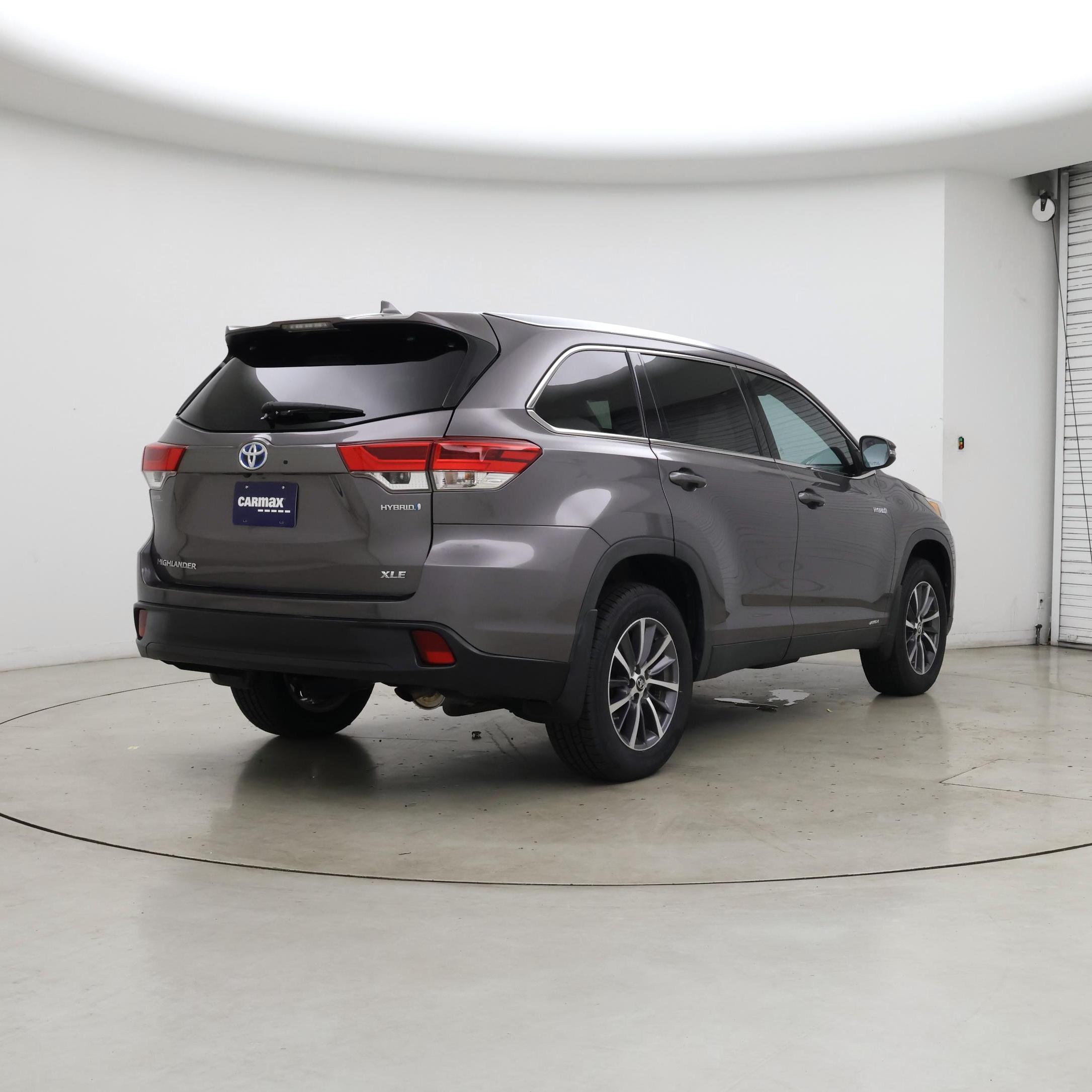 Thumbnail: 2019 Toyota Highlander - 8