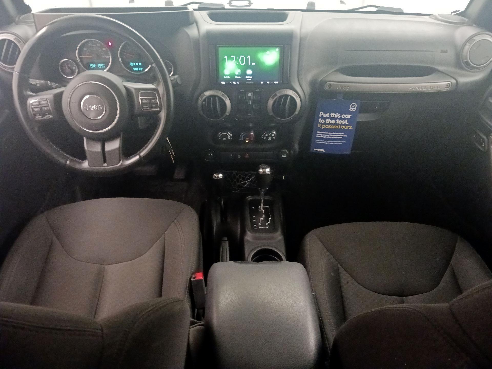 Thumbnail: 2016 Jeep Wrangler - 9