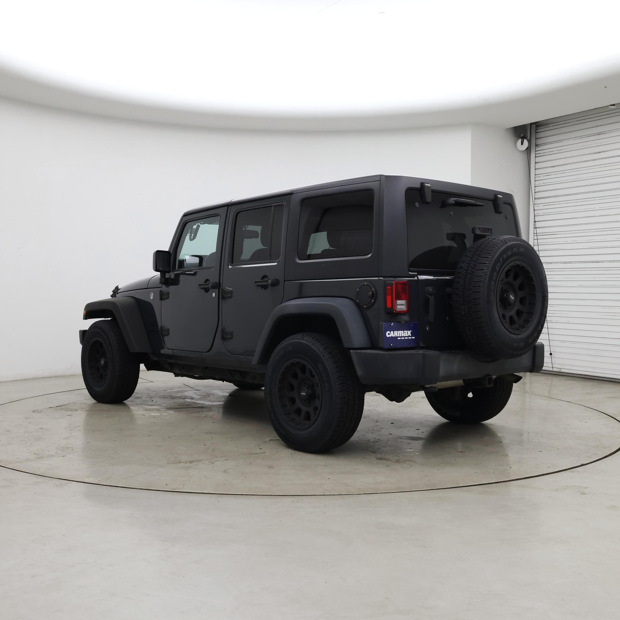 Thumbnail: 2016 Jeep Wrangler - 2