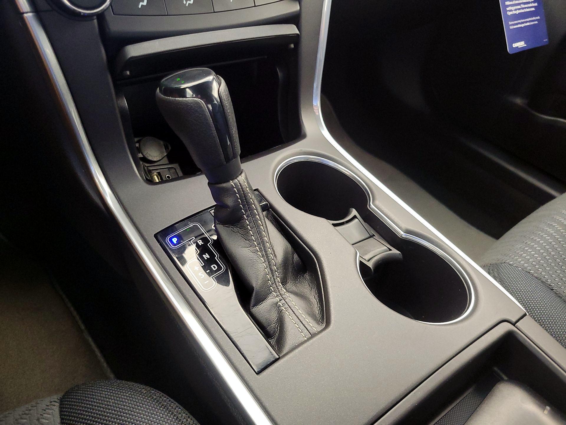 Thumbnail: 2015 Toyota Camry - 17