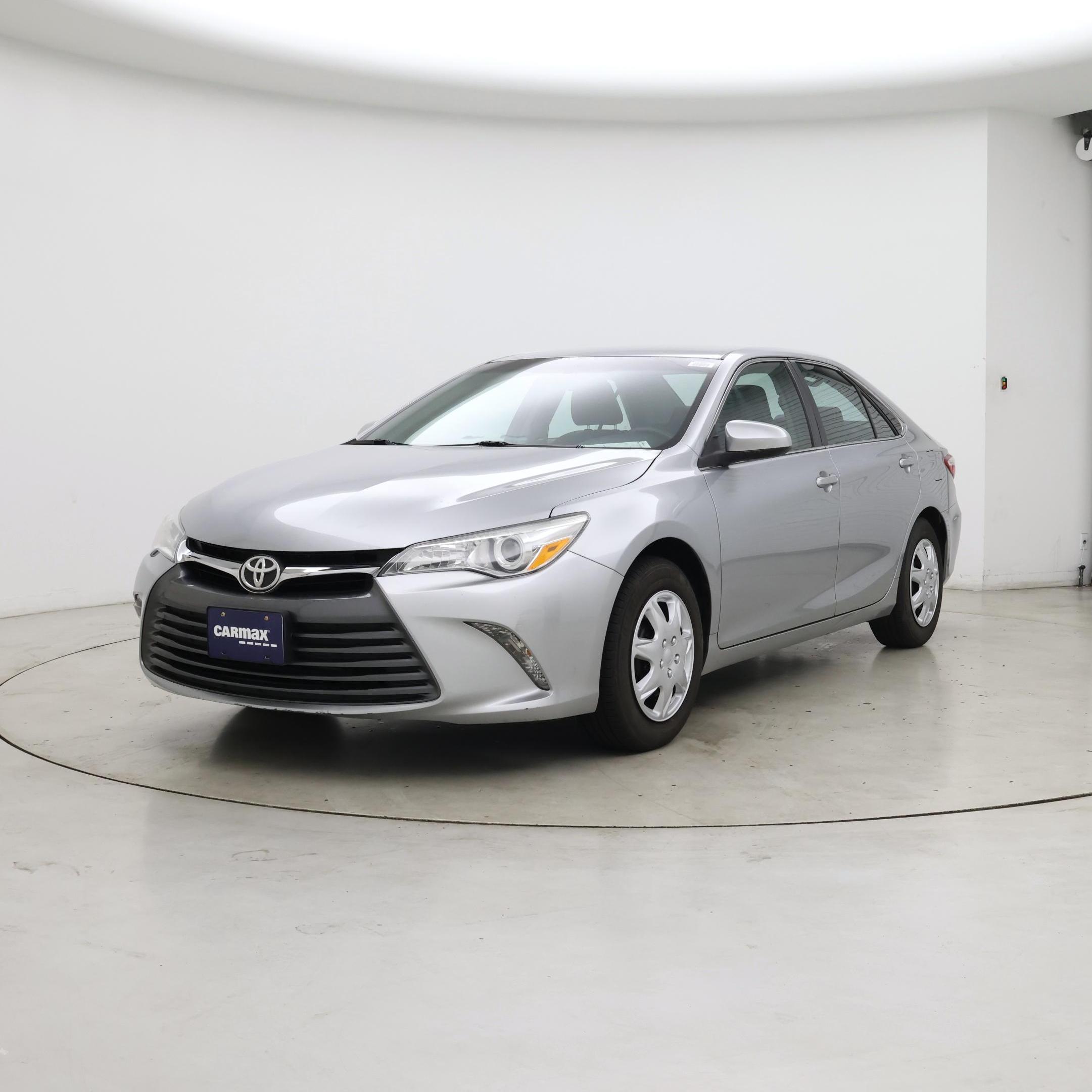 Thumbnail: 2015 Toyota Camry - 4