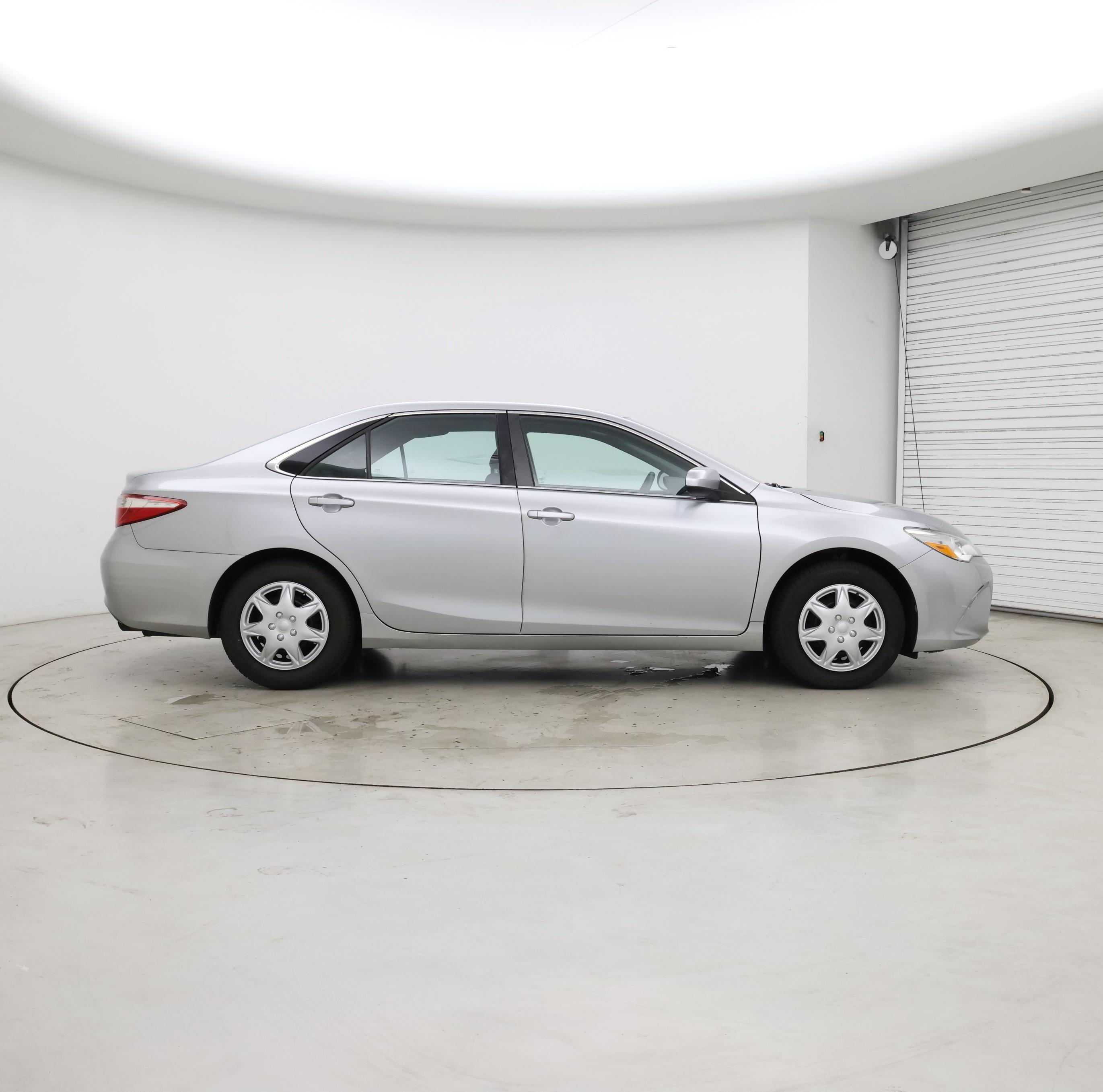 Thumbnail: 2015 Toyota Camry - 7