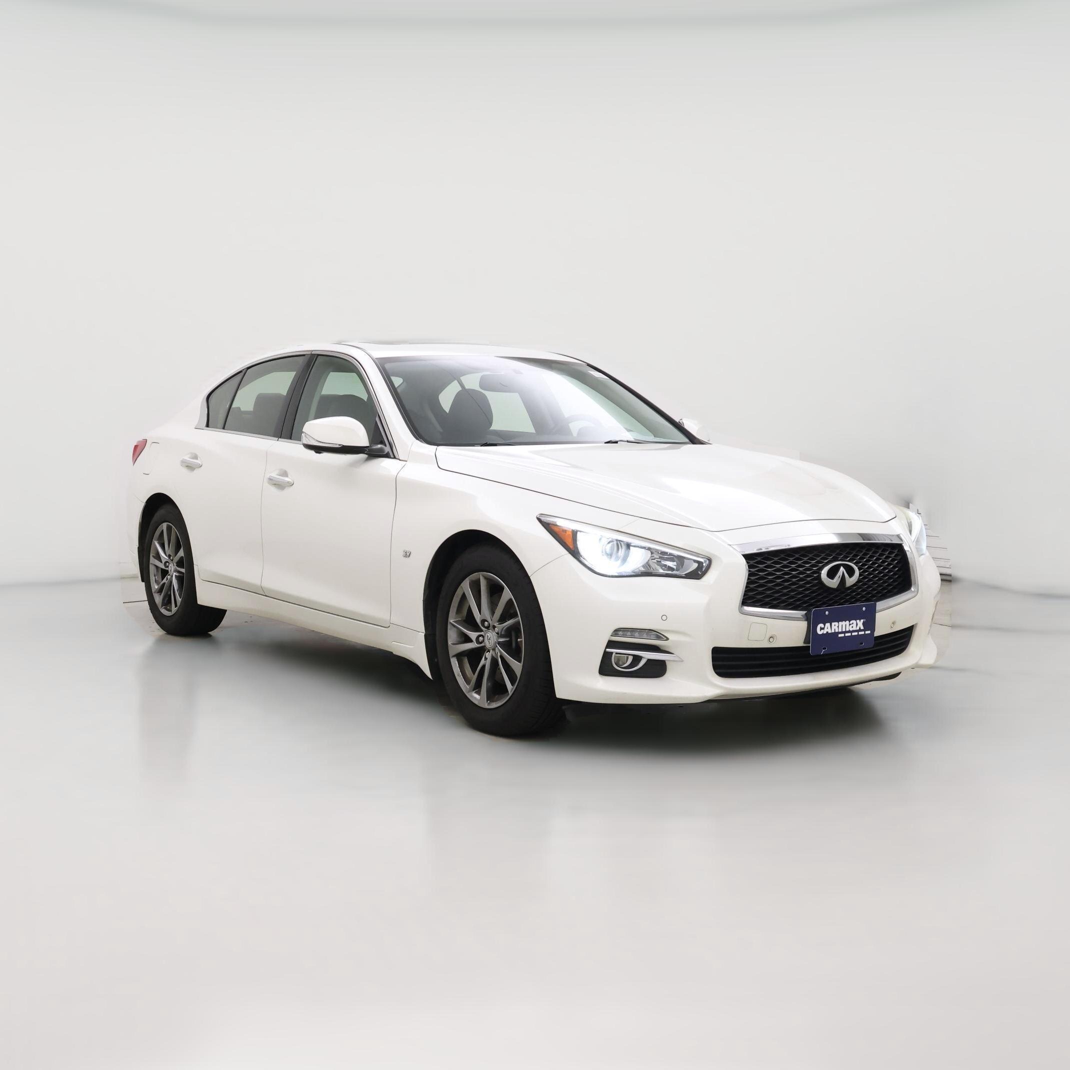 Thumbnail: 2015 INFINITI Q50 - 1
