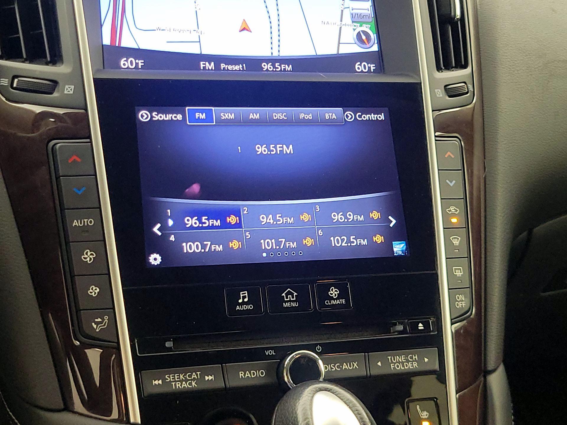 Thumbnail: 2015 INFINITI Q50 - 16