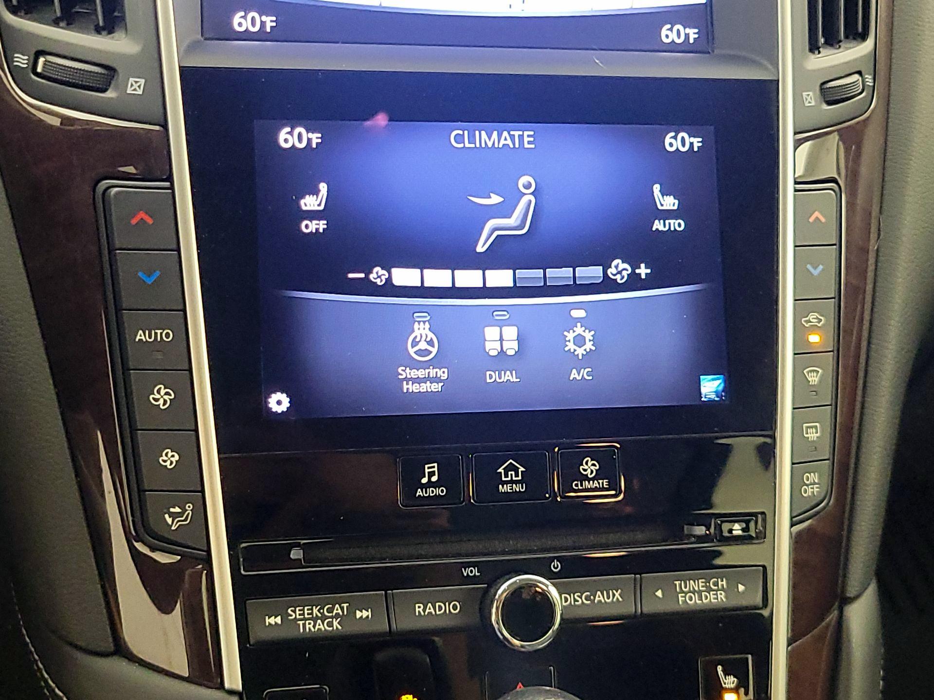 Thumbnail: 2015 INFINITI Q50 - 17