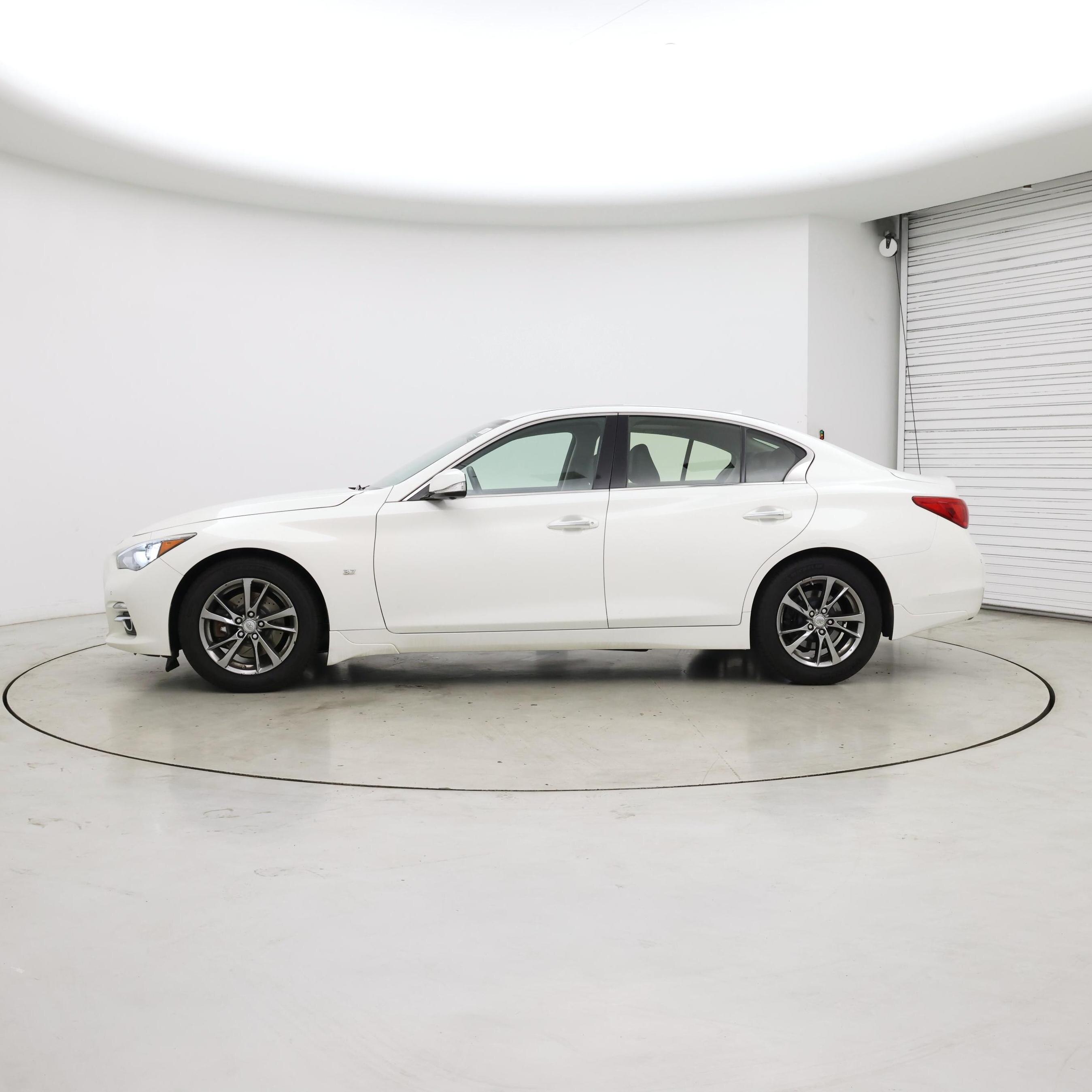 Thumbnail: 2015 INFINITI Q50 - 3