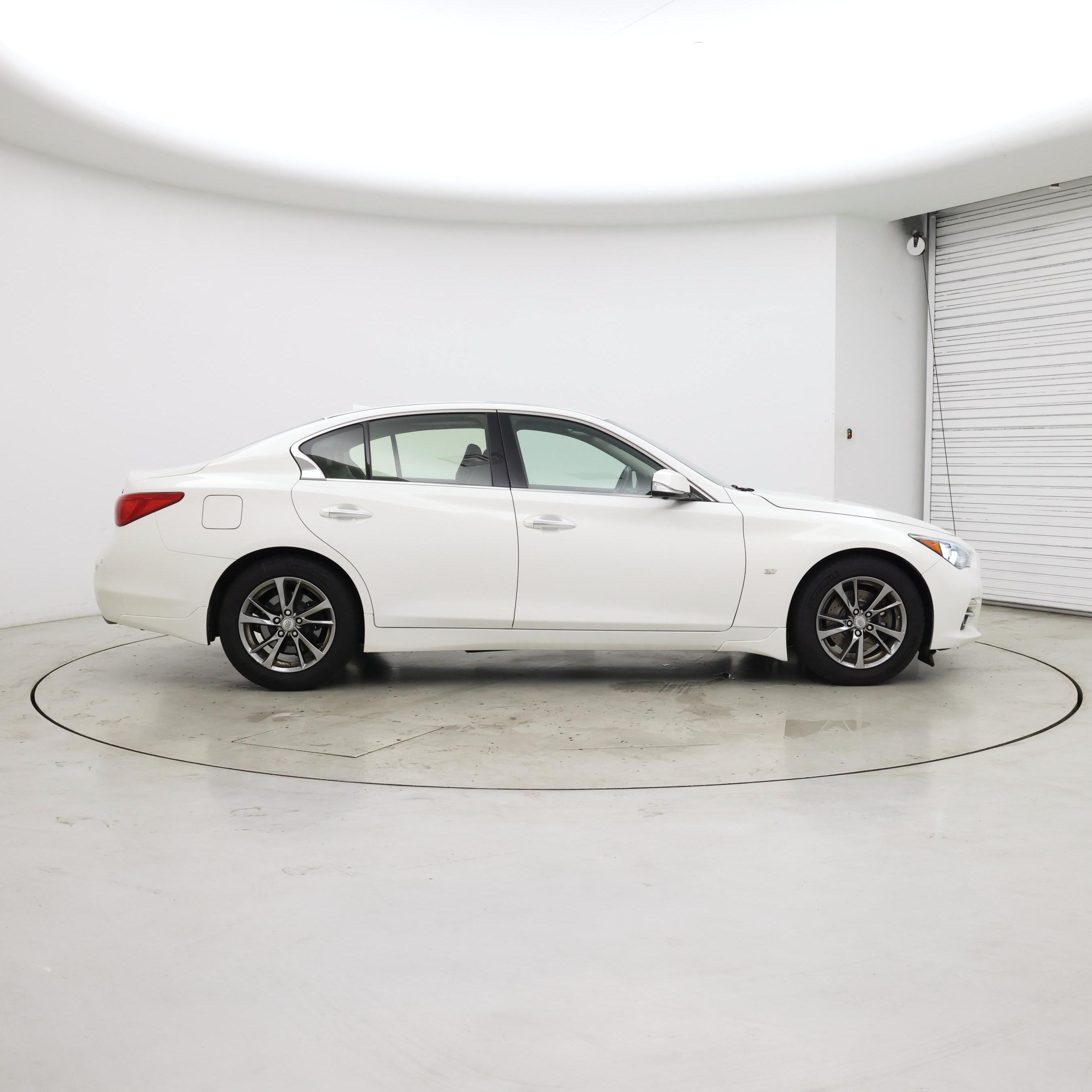 Thumbnail: 2015 INFINITI Q50 - 7