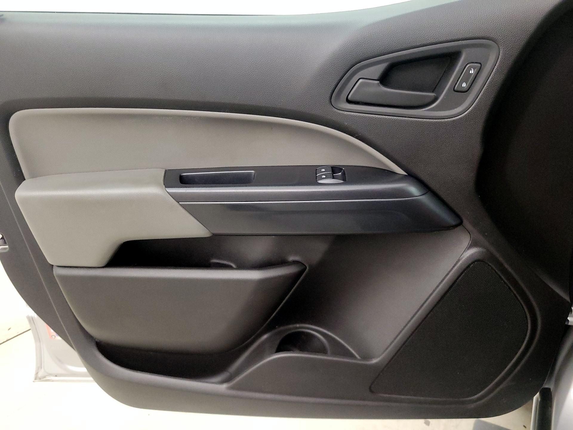 Thumbnail: 2019 Chevrolet Colorado - 12