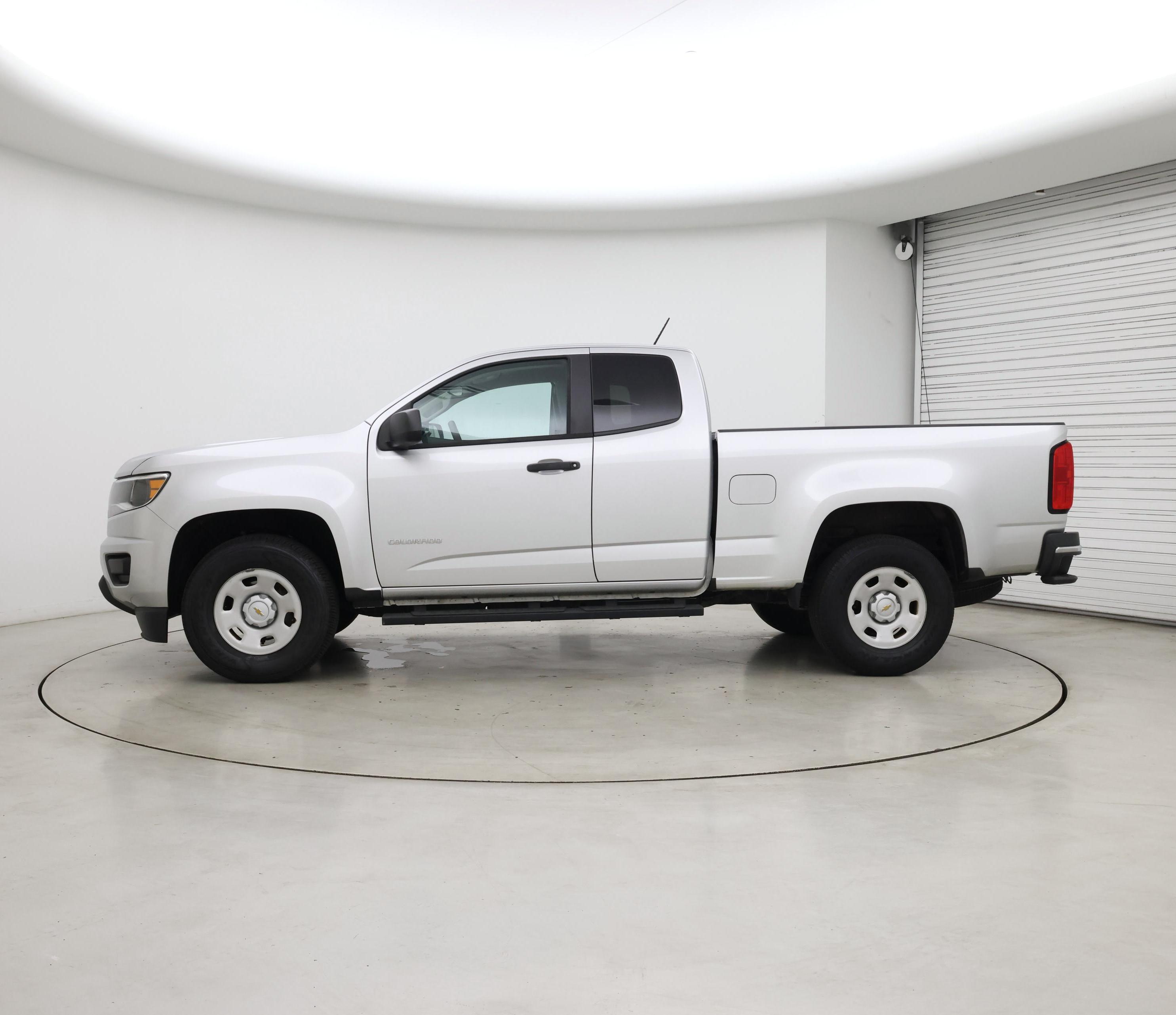 Thumbnail: 2019 Chevrolet Colorado - 3