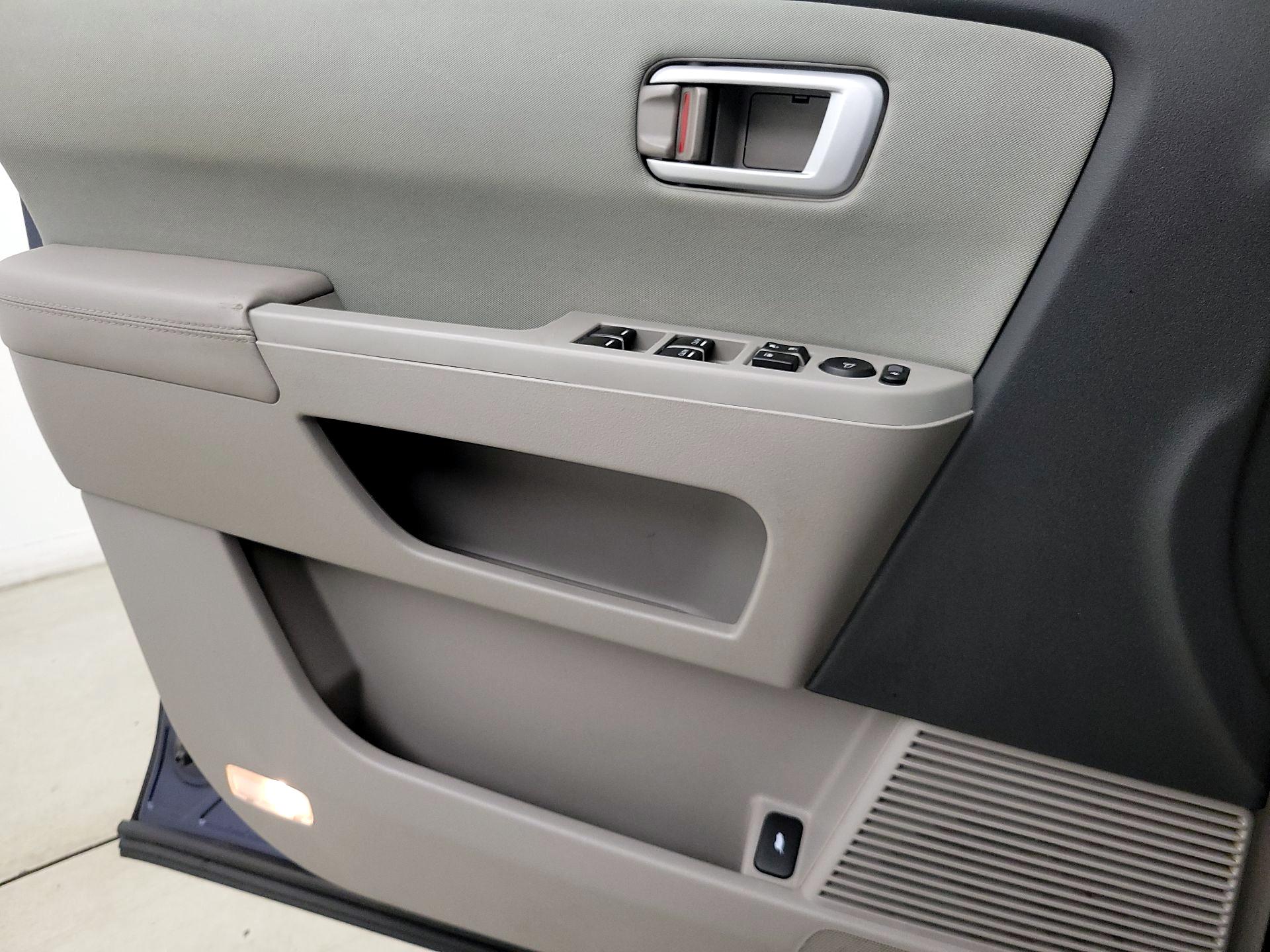 Thumbnail: 2013 Honda Pilot - 12