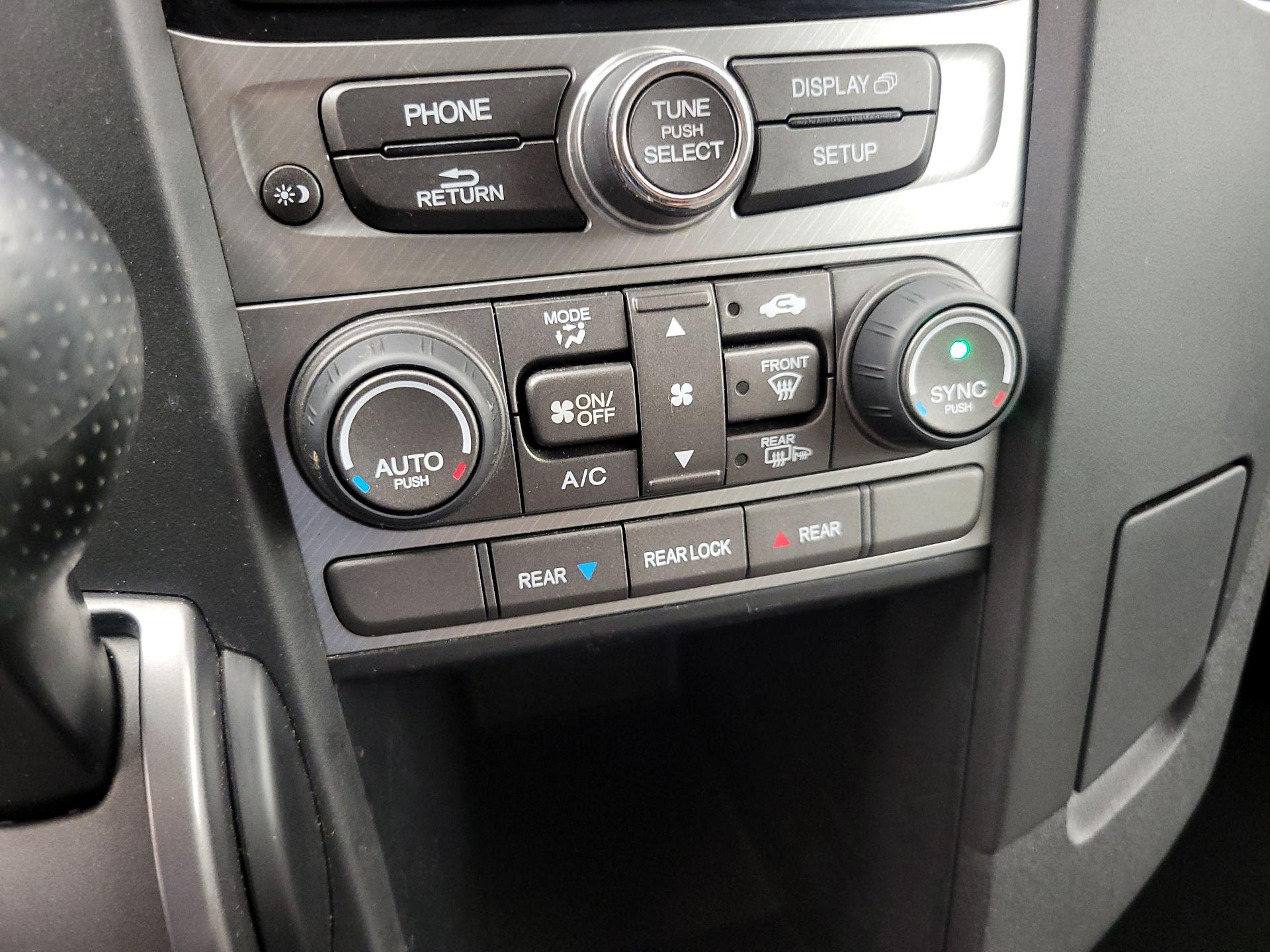 Thumbnail: 2013 Honda Pilot - 16