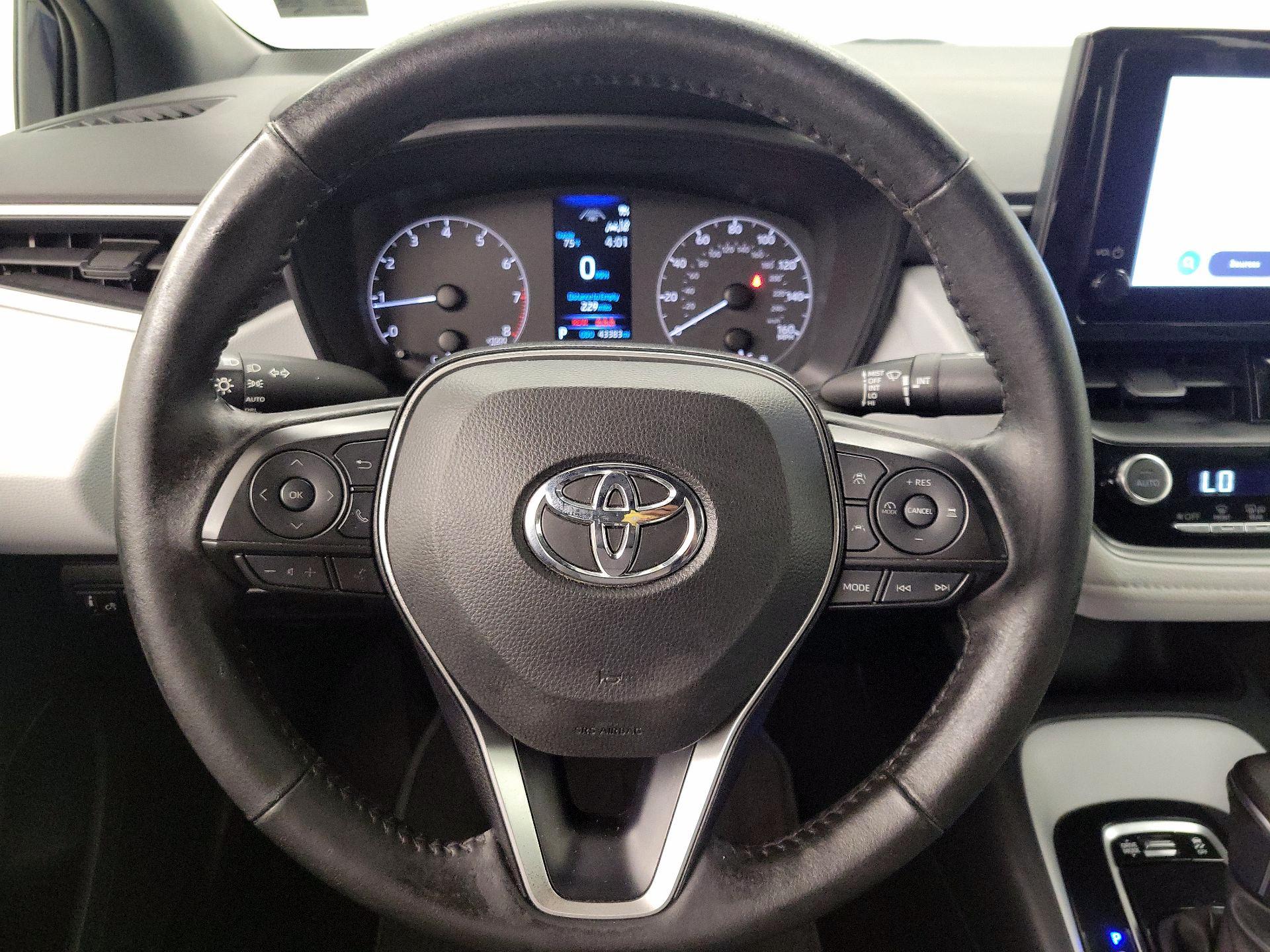 Thumbnail: 2023 Toyota Corolla - 10
