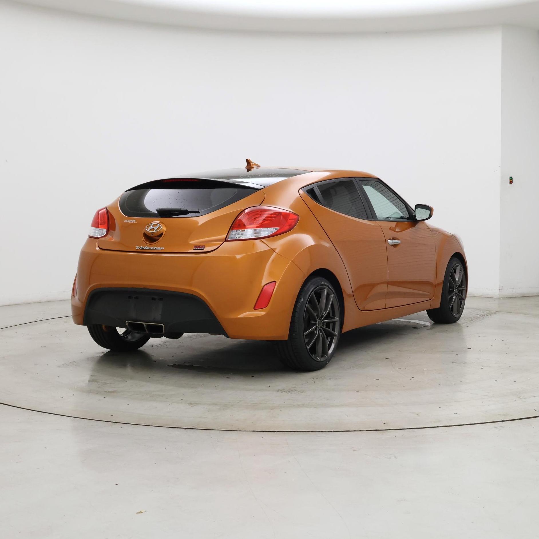 Thumbnail: 2014 Hyundai Veloster - 8