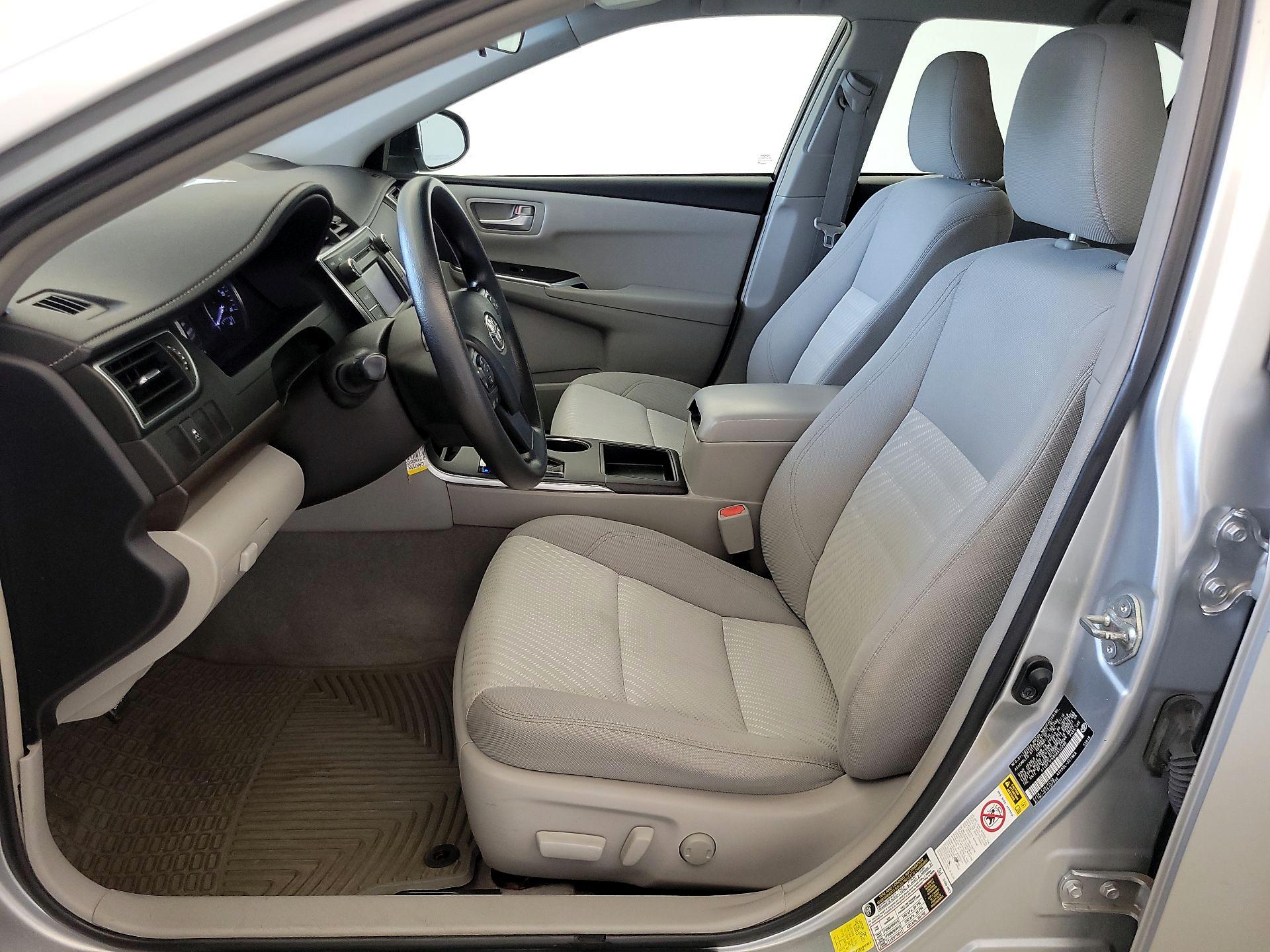 Thumbnail: 2016 Toyota Camry - 11