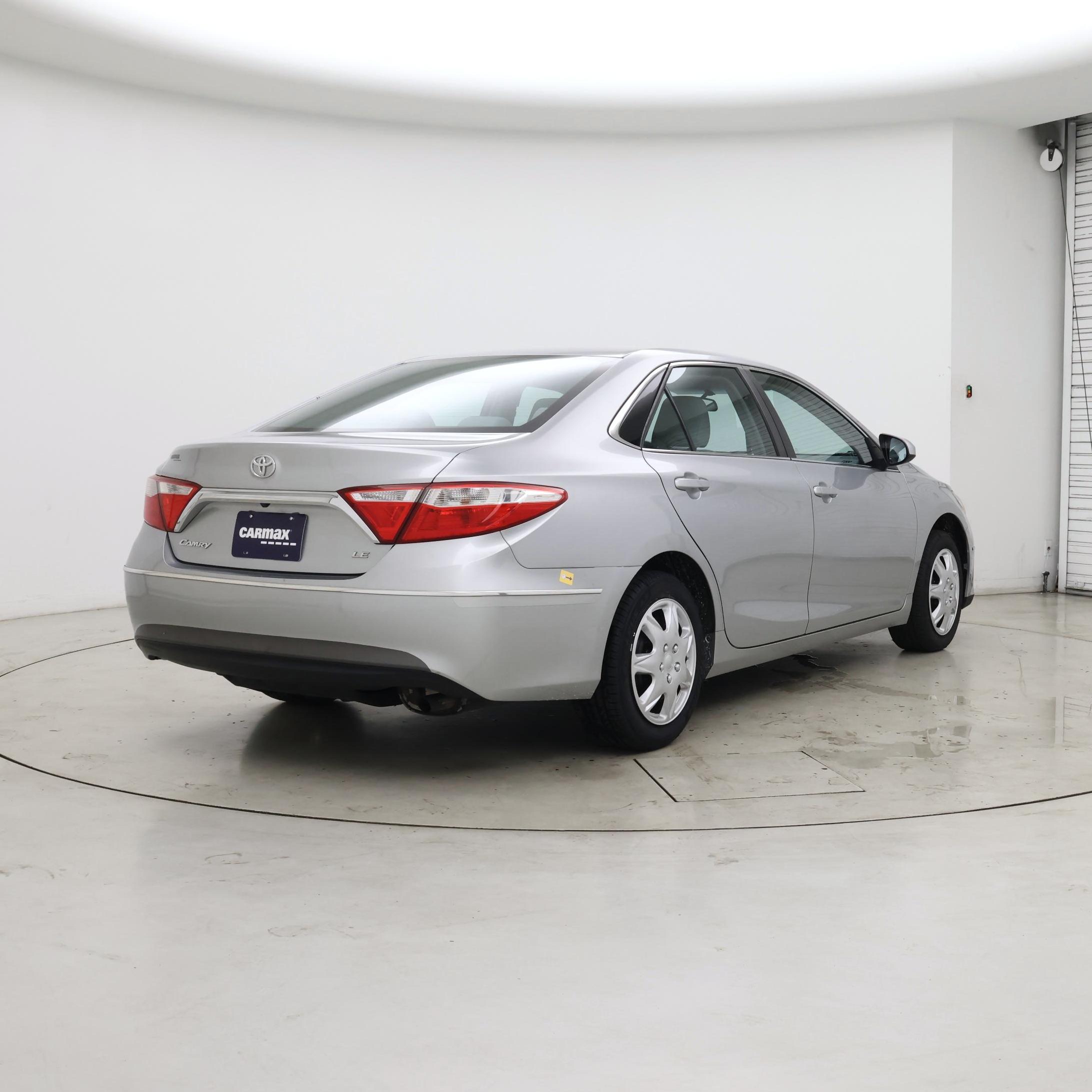 Thumbnail: 2016 Toyota Camry - 8
