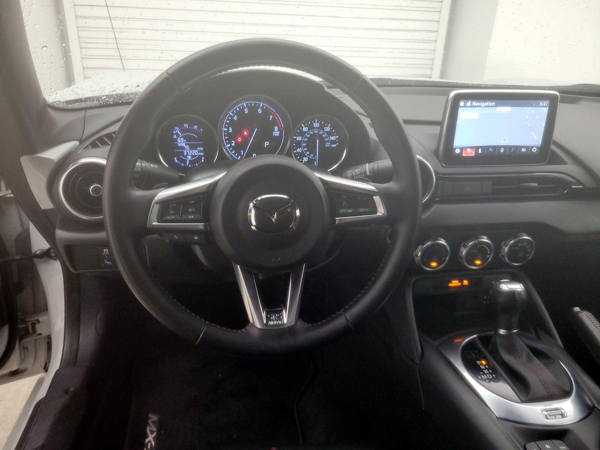 Thumbnail: 2016 Mazda MX-5 Miata - 10