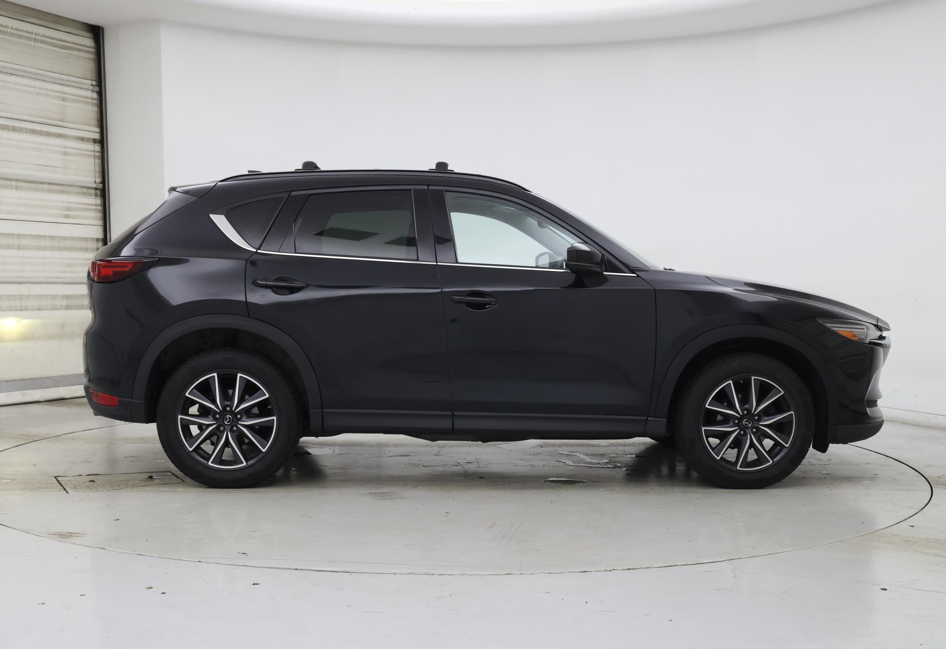 Thumbnail: 2017 Mazda CX-5 - 7