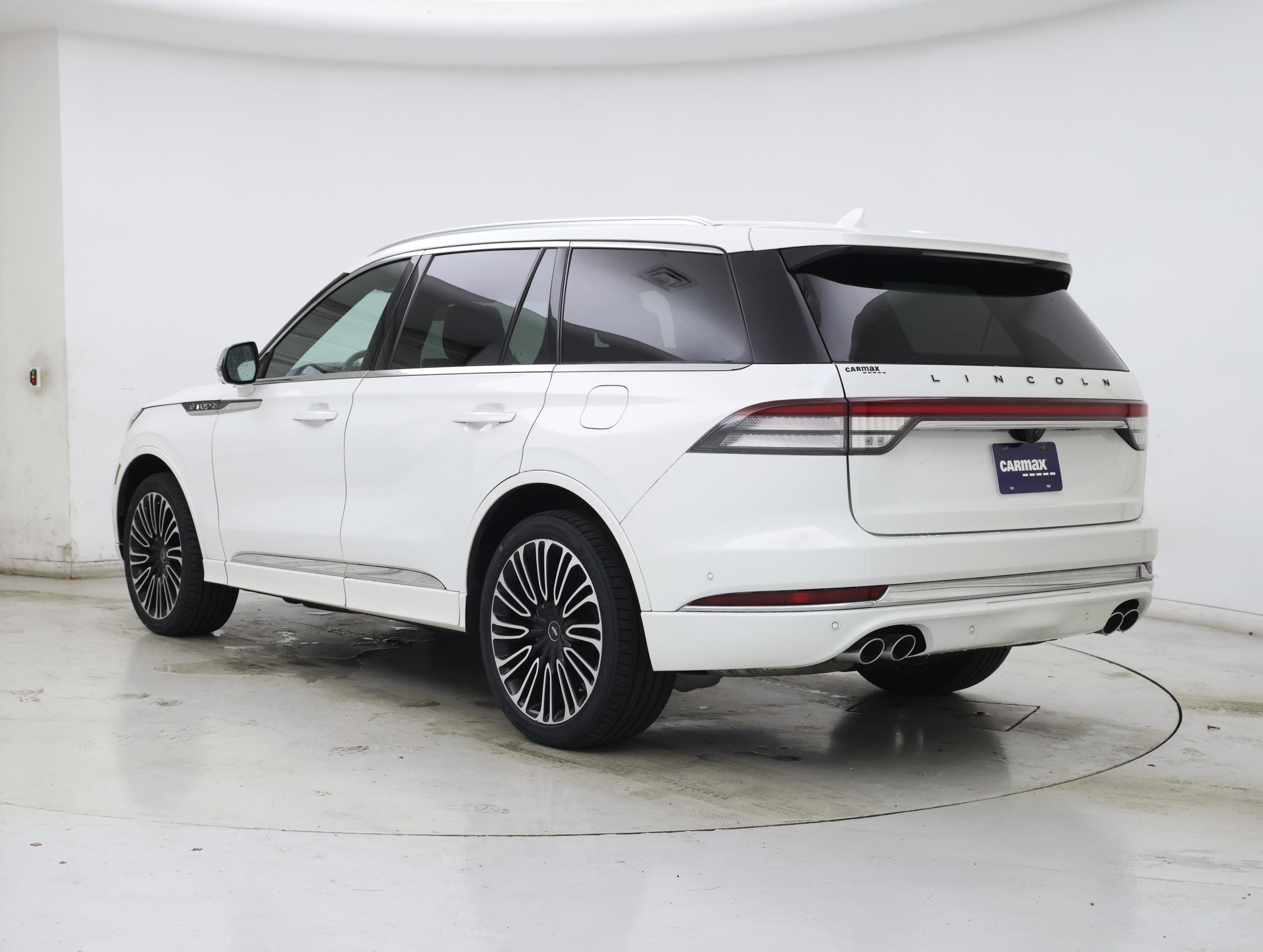 Thumbnail: 2020 Lincoln Aviator - 2