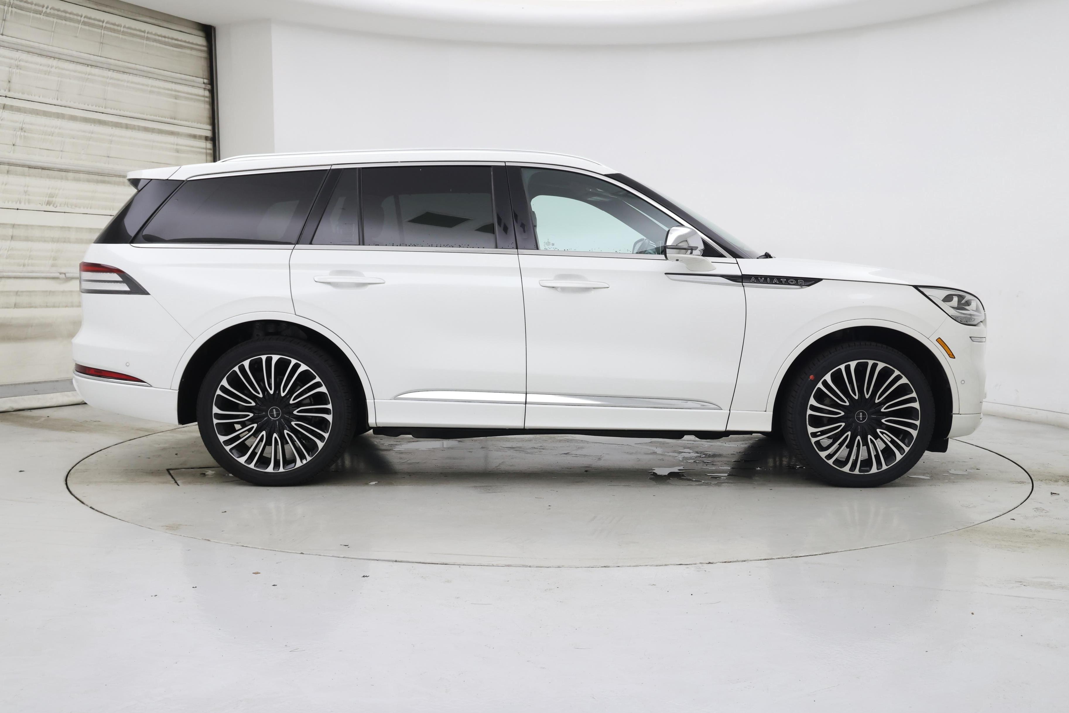Thumbnail: 2020 Lincoln Aviator - 7