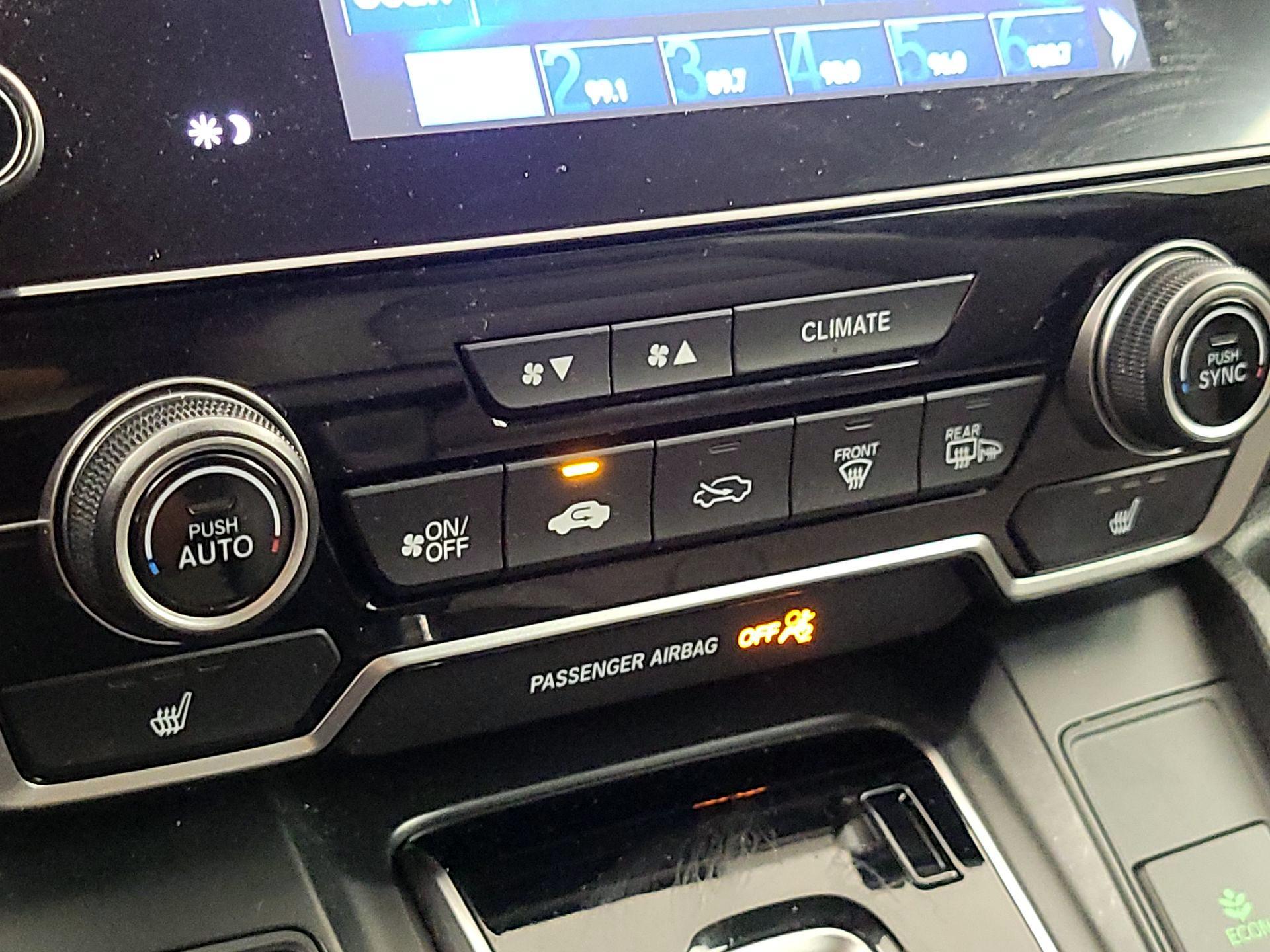 Thumbnail: 2019 Honda CR-V - 16