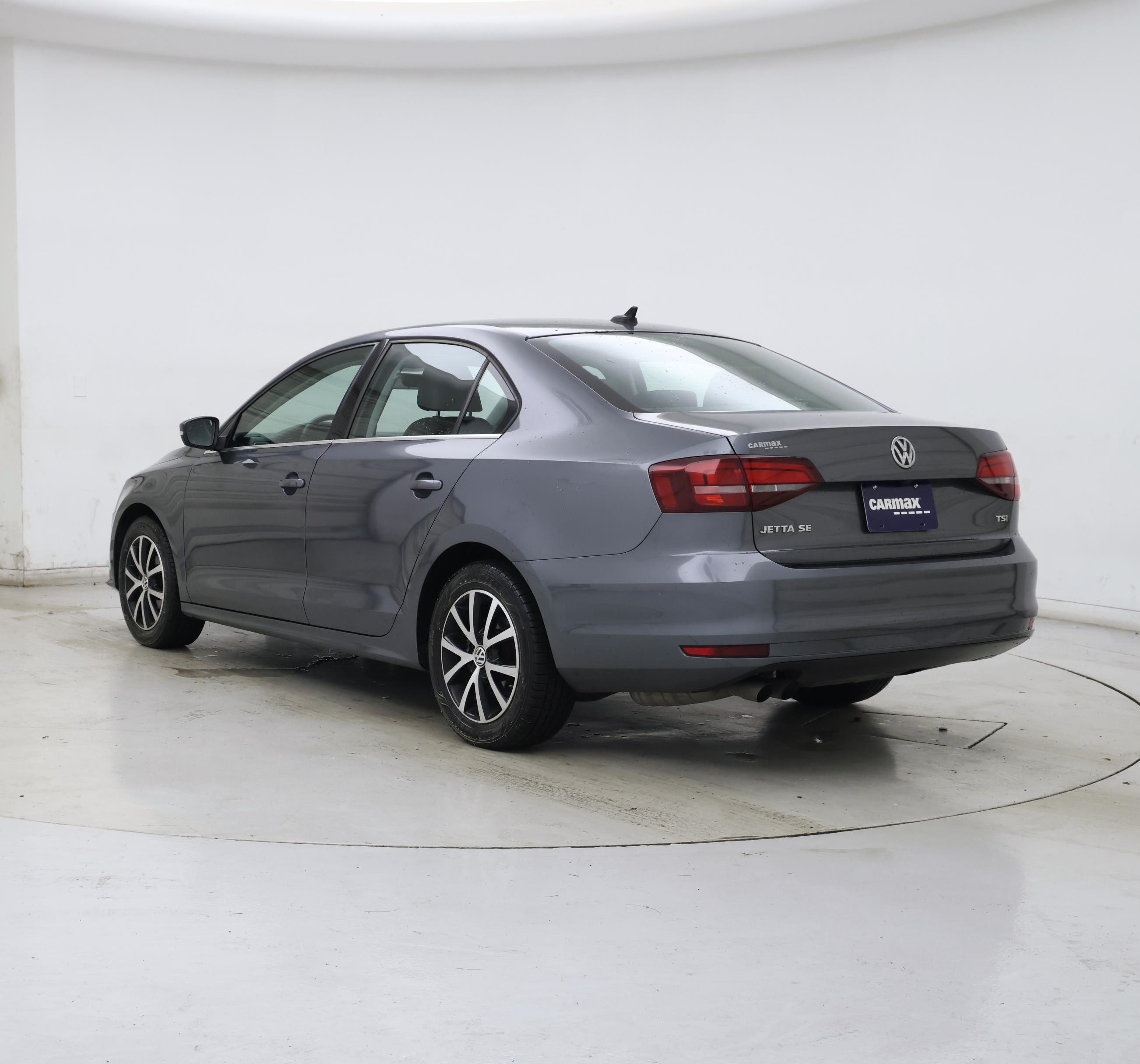 Thumbnail: 2017 Volkswagen Jetta - 2