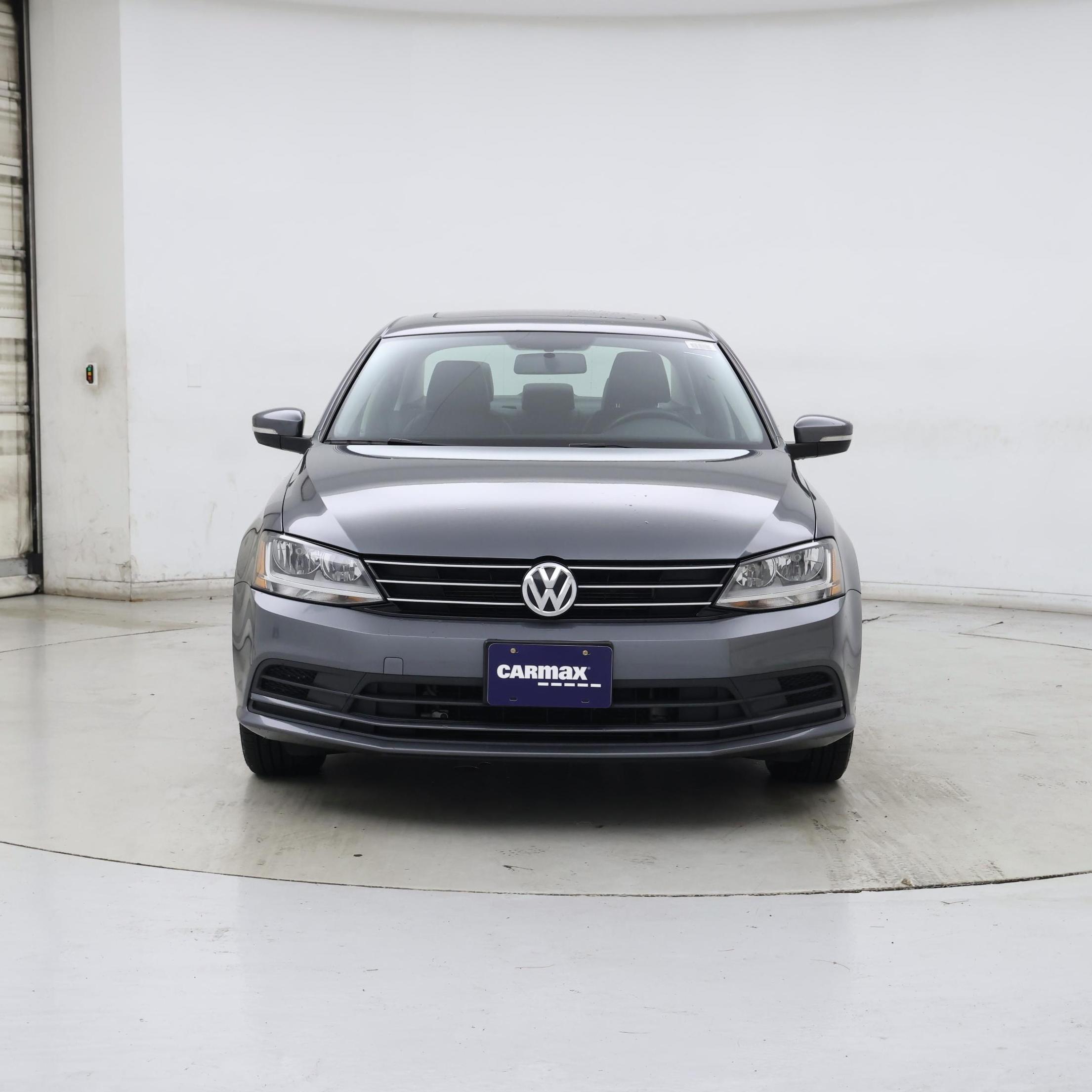 Thumbnail: 2017 Volkswagen Jetta - 5