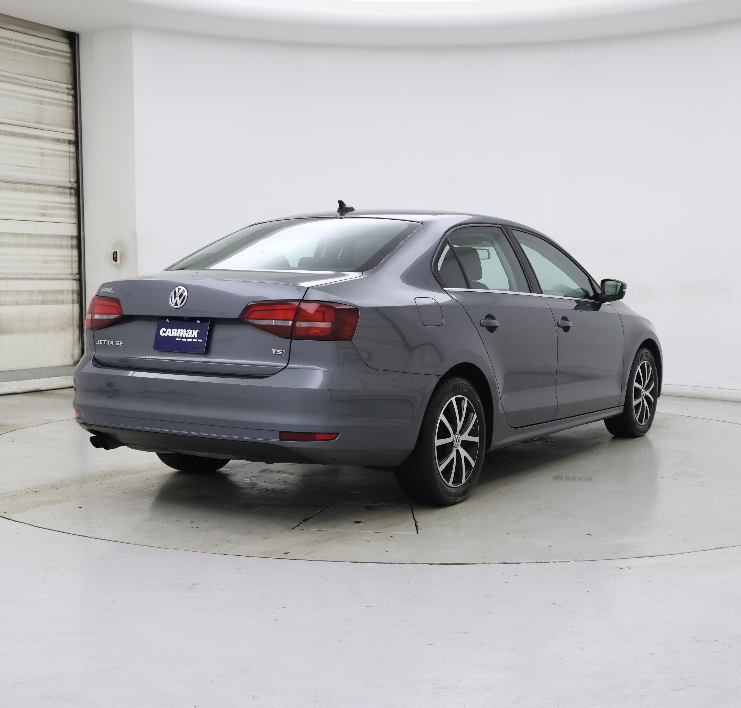 Thumbnail: 2017 Volkswagen Jetta - 8