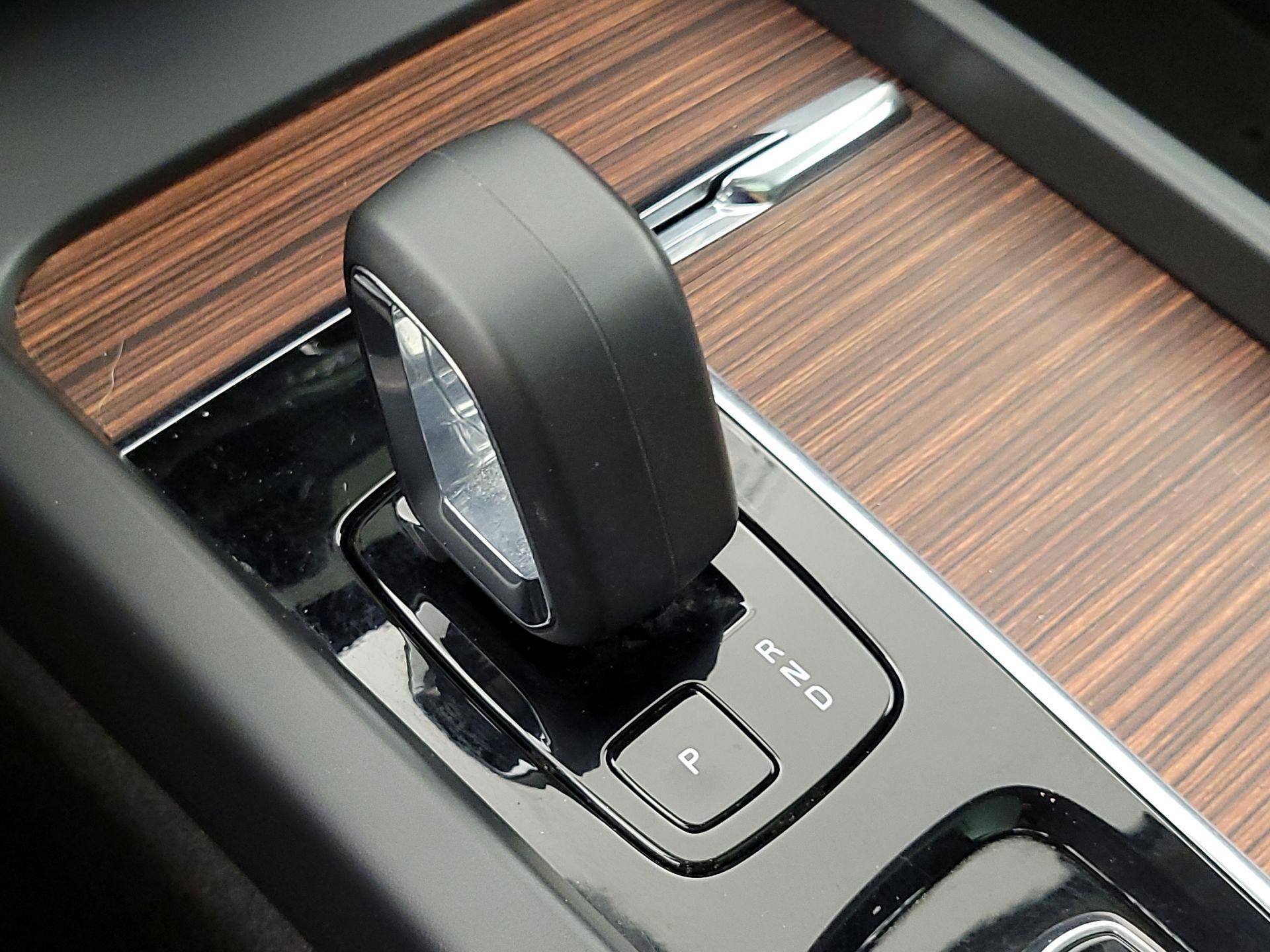 Thumbnail: 2023 Volvo XC60 - 18