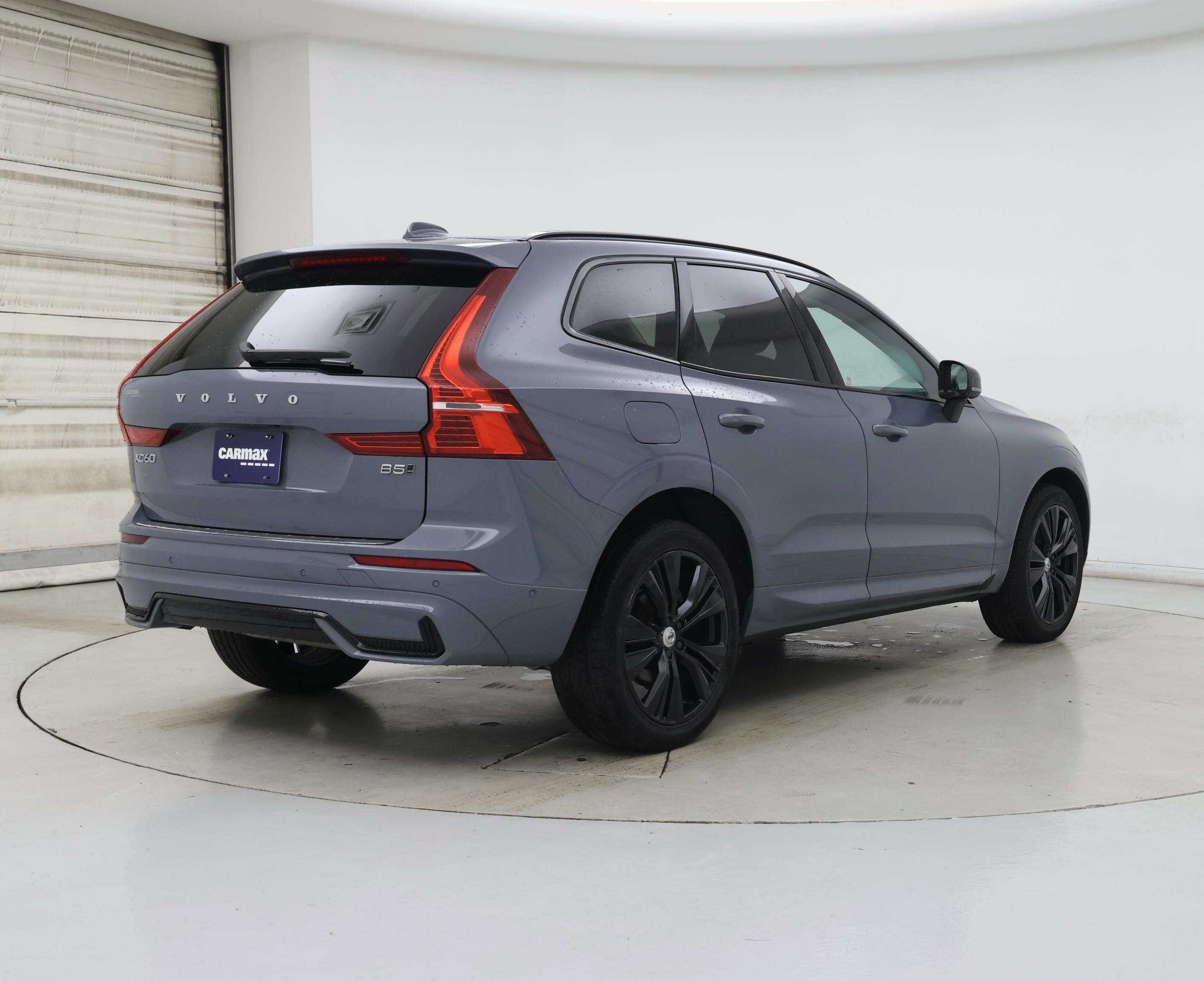 Thumbnail: 2023 Volvo XC60 - 8