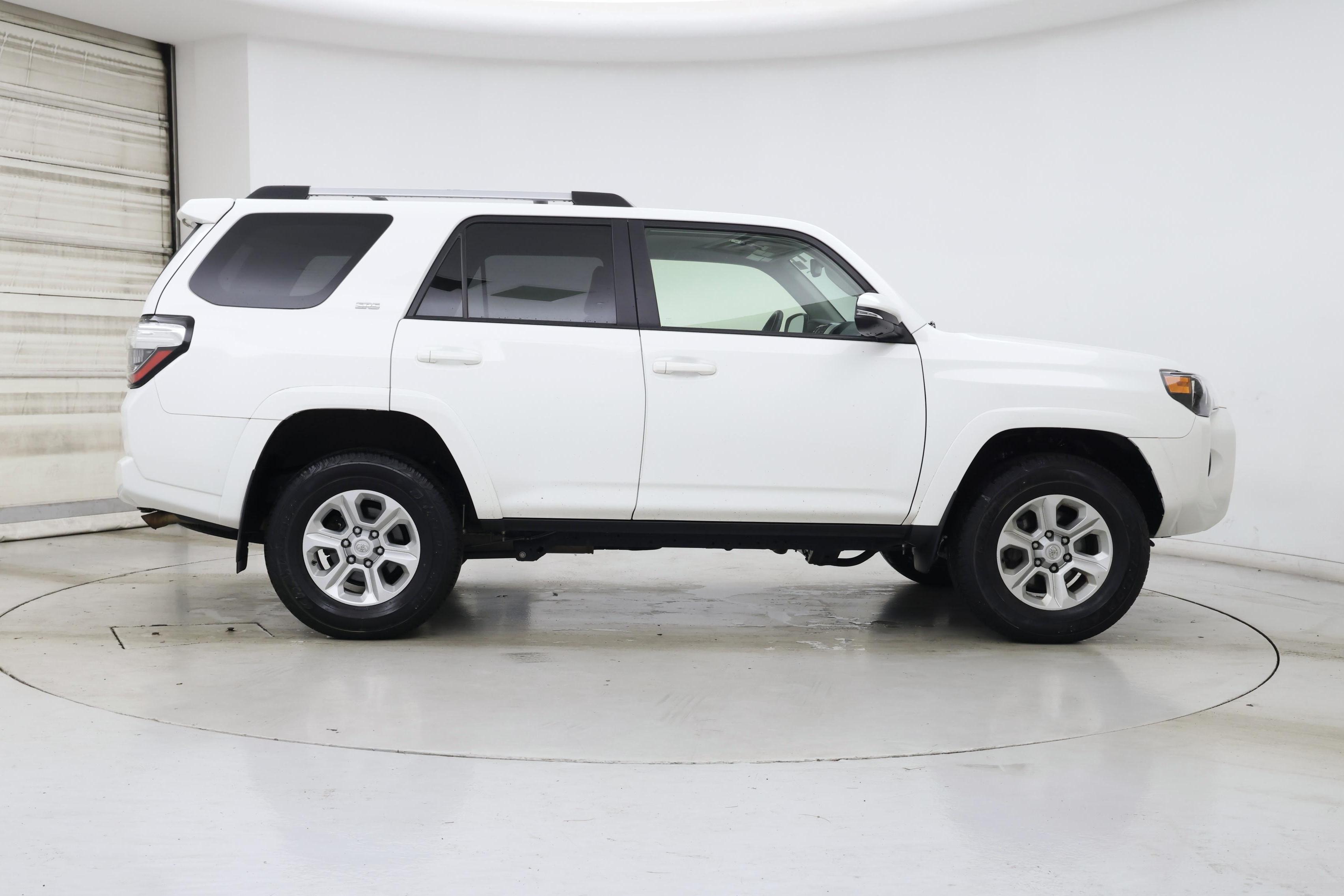 Thumbnail: 2023 Toyota 4Runner - 7