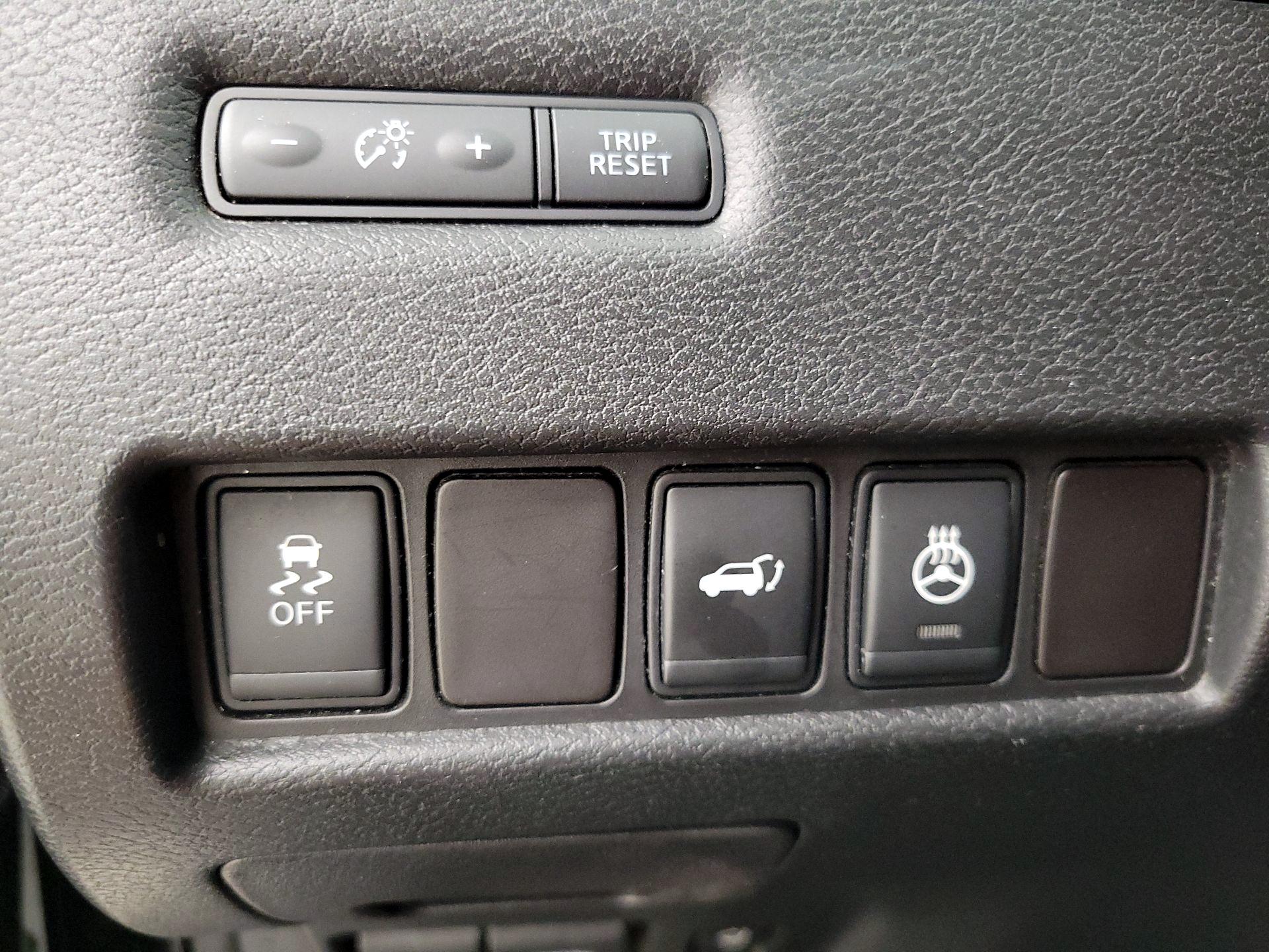 Thumbnail: 2015 Nissan Murano - 13
