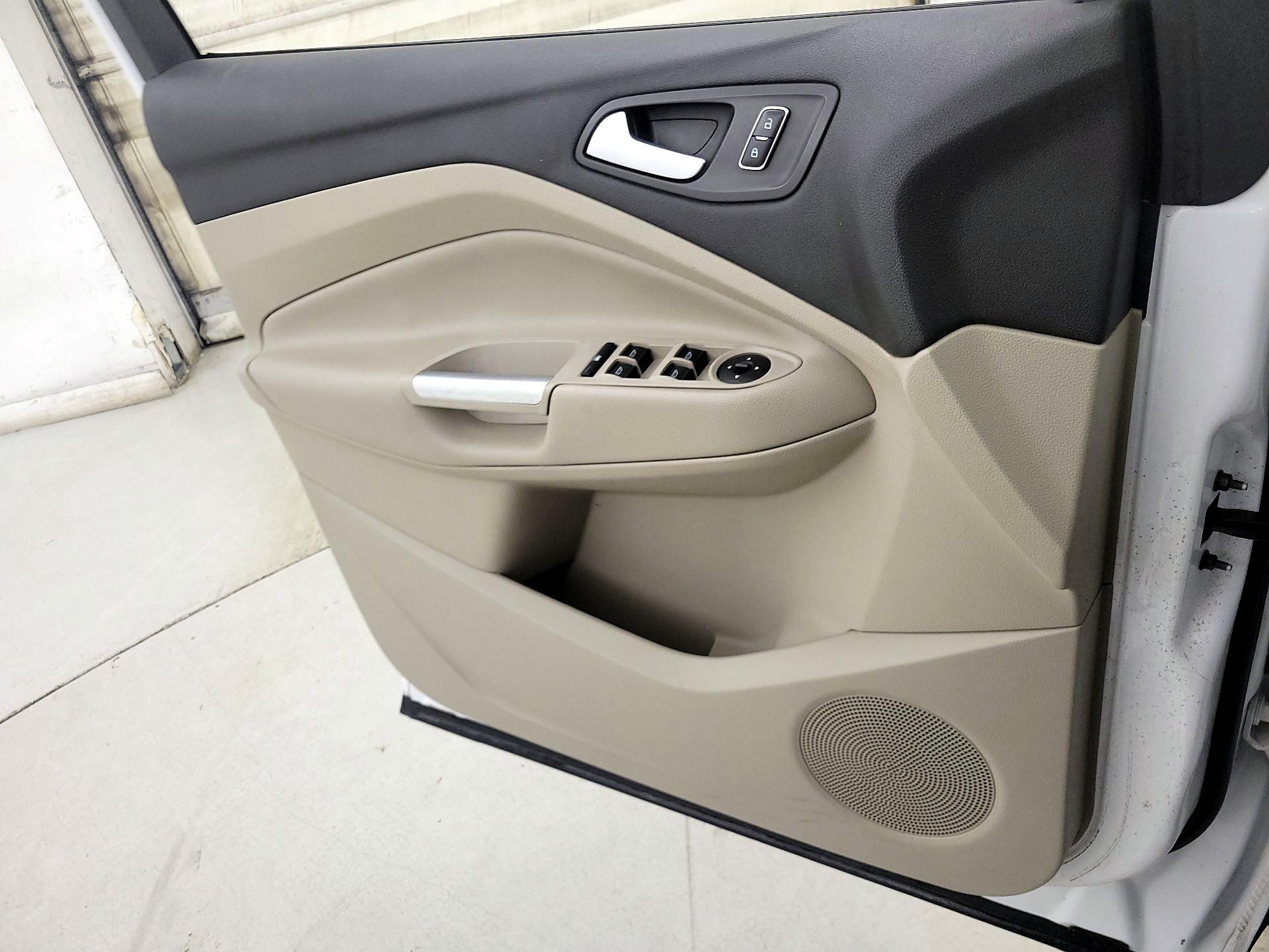 Thumbnail: 2014 Ford Escape - 12