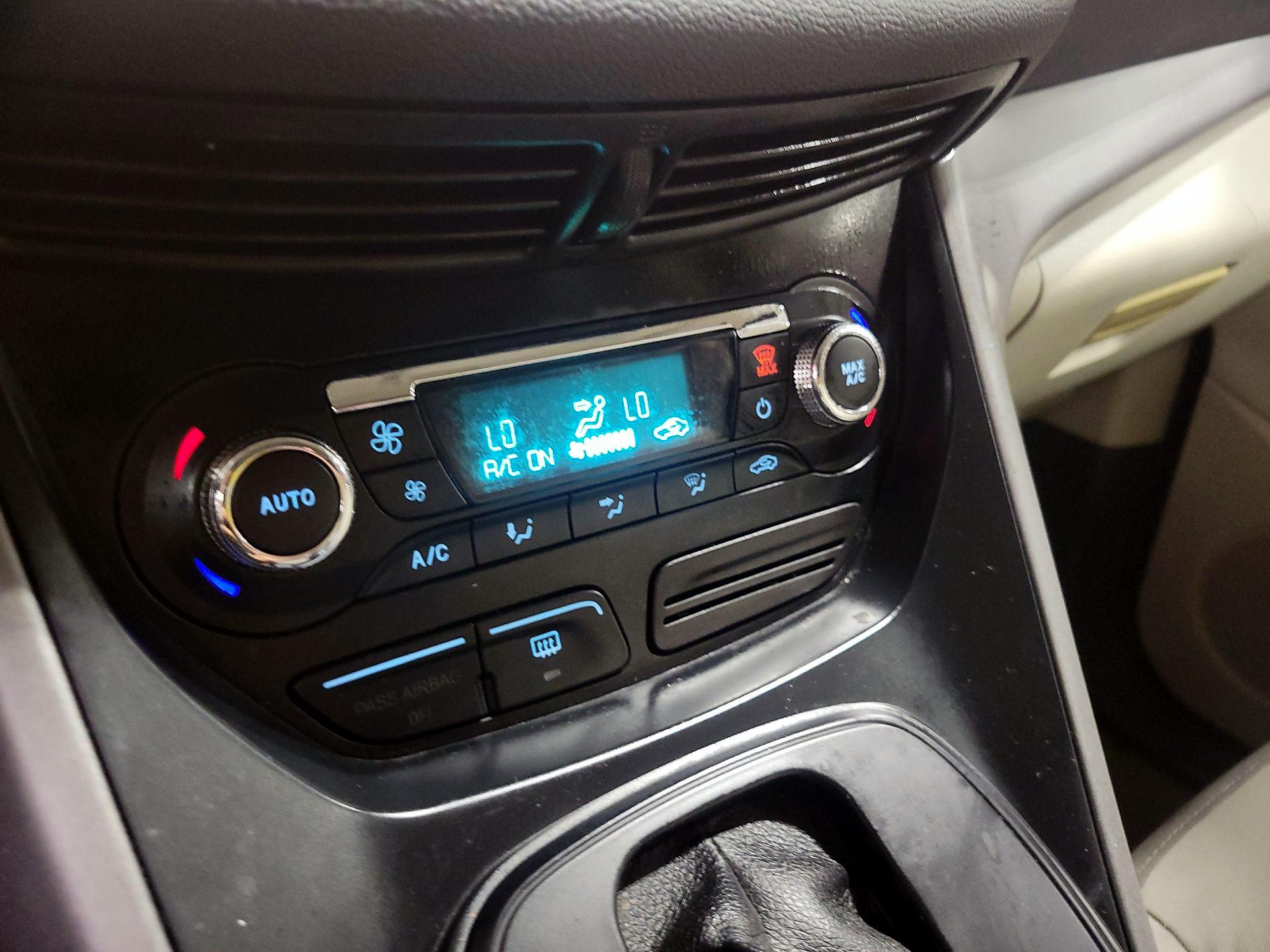 Thumbnail: 2014 Ford Escape - 16