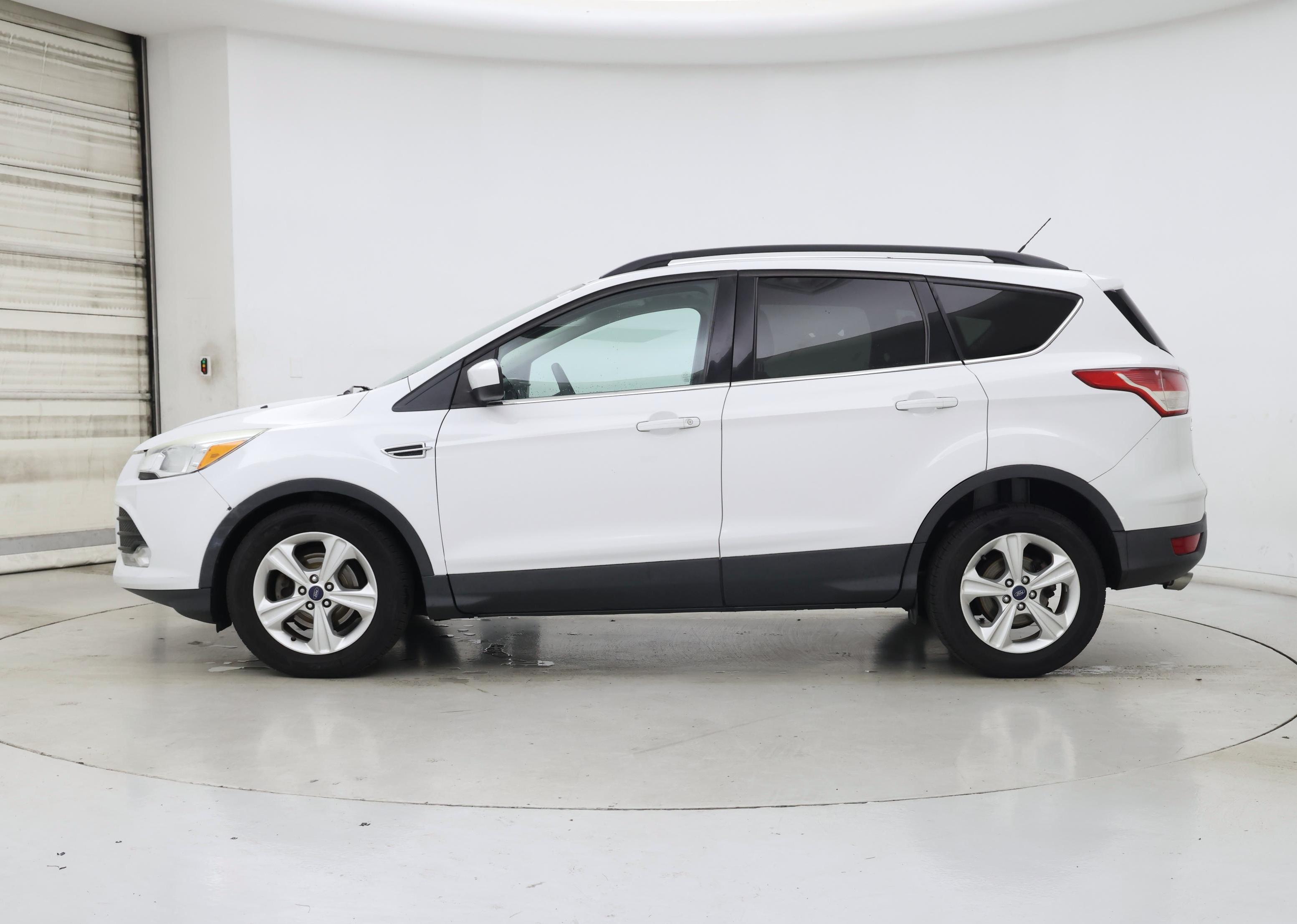 Thumbnail: 2014 Ford Escape - 3