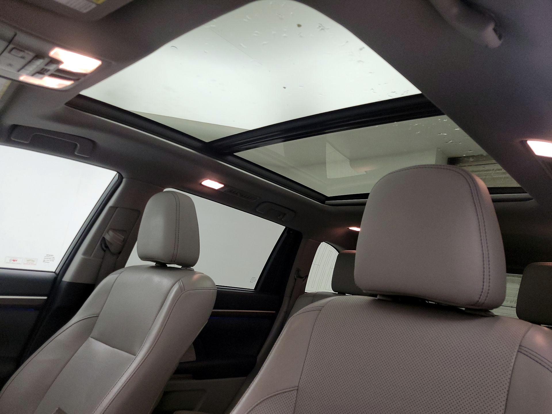 Thumbnail: 2015 Toyota Highlander - 19