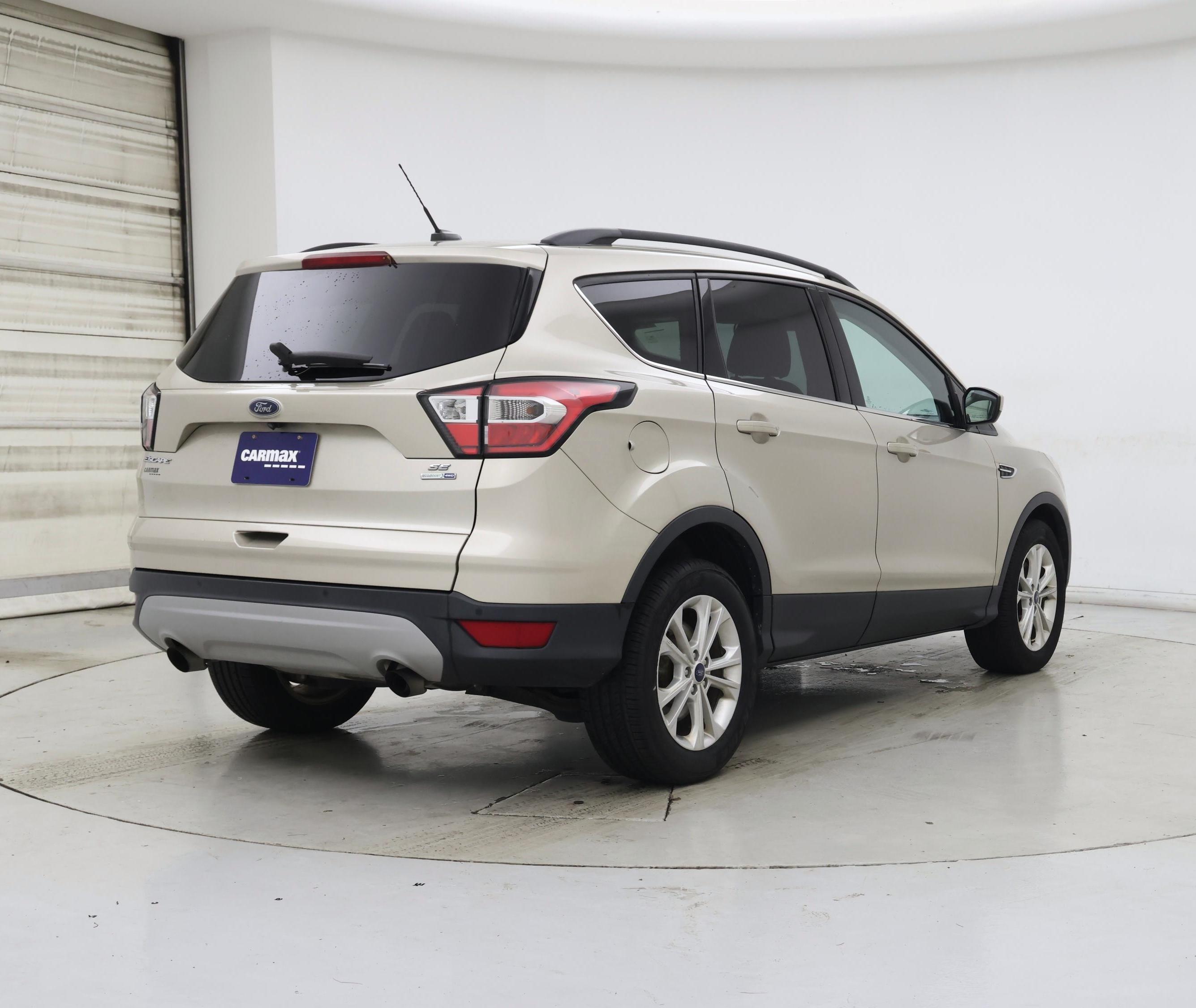 Thumbnail: 2017 Ford Escape - 8